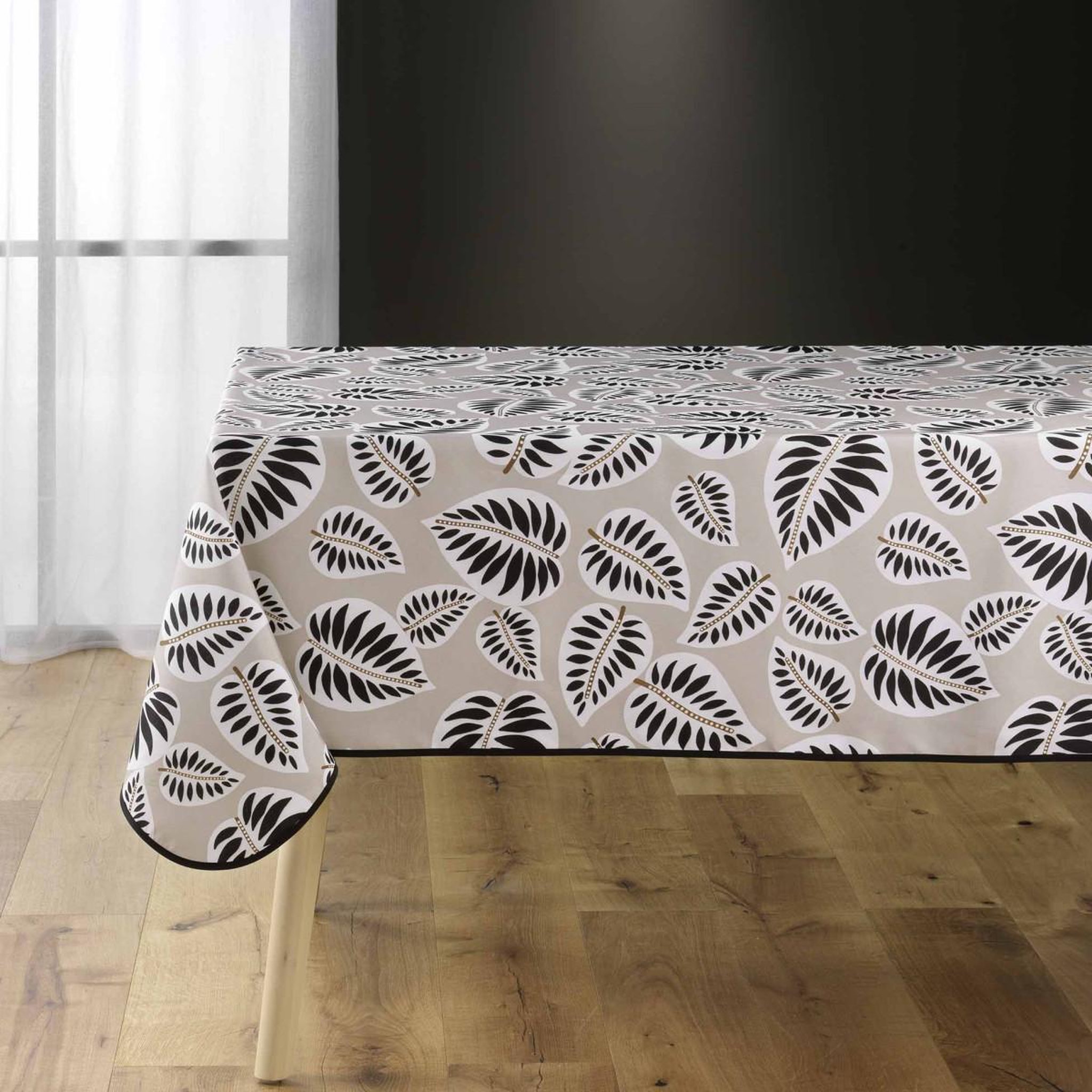 Douceur d'Intérieur Nappe antitache imprimé   alma  150x240cm noir
