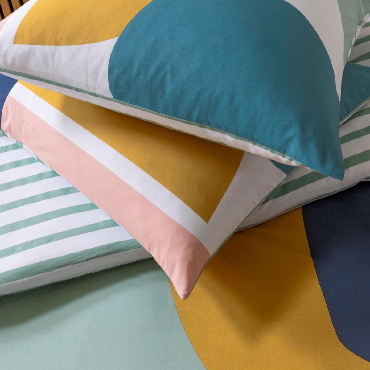 FUTURE HOME Parure de lit 2 personnes géométrique à rayures