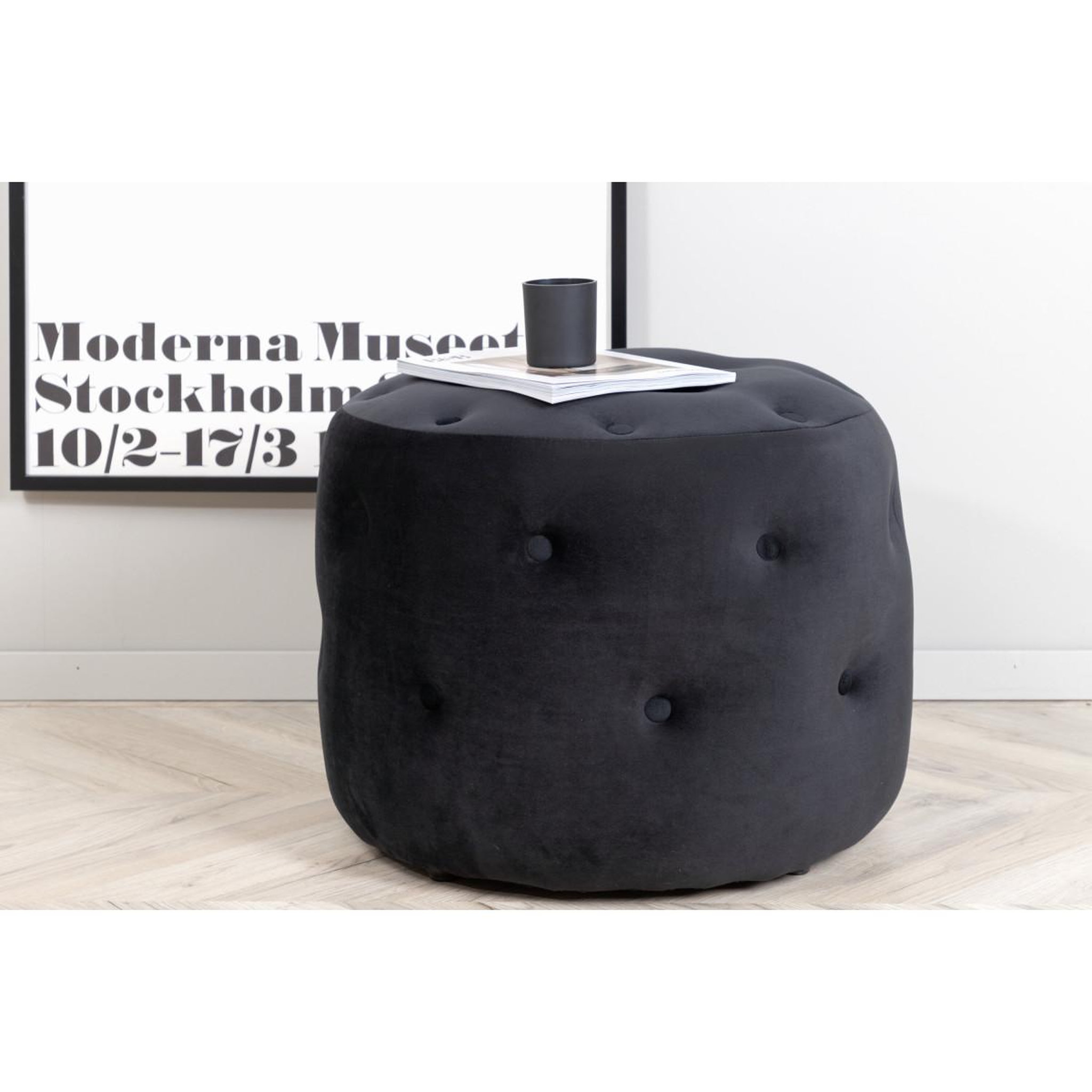 Voir la diapositive 6 : Paris Prix Pouf capitonné en velours  benjamin  55cm noir
