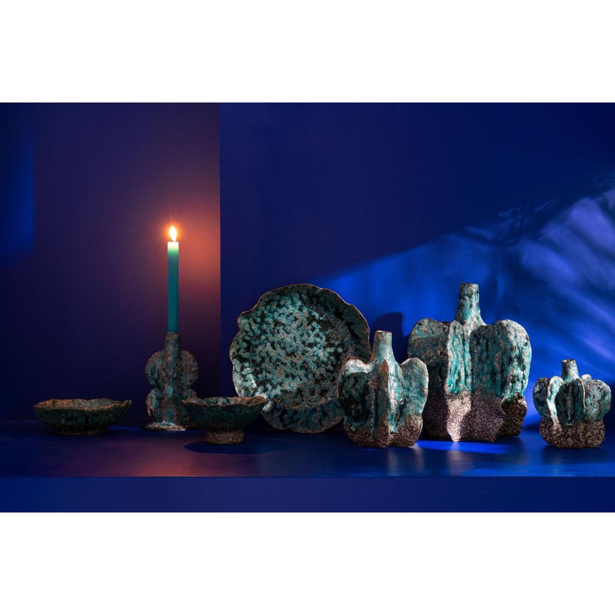 Voir la diapositive 4 : J-LINE Vase déco en céramique  naga  30cm bleu azur