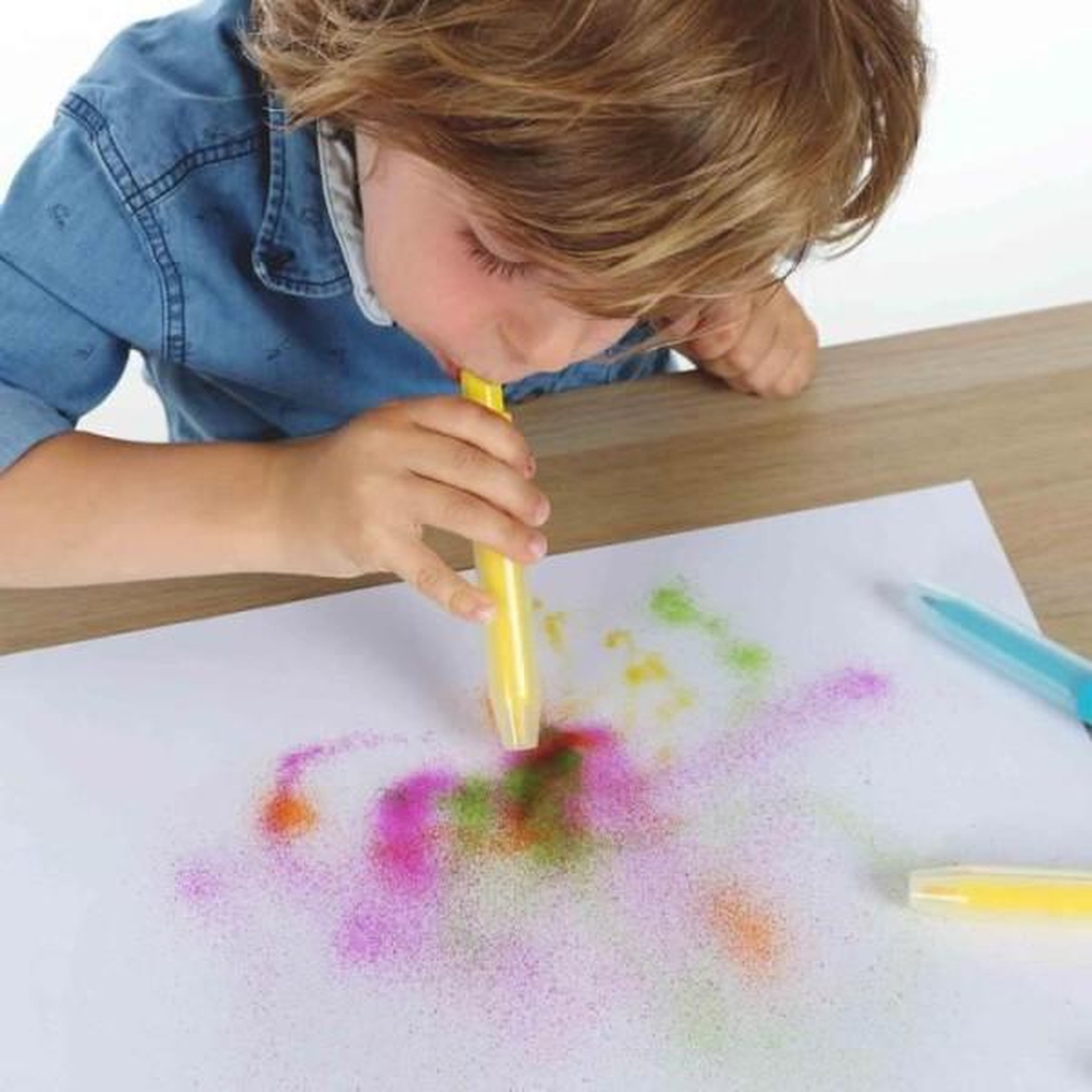 Voir la diapositive 5 : SES Creative Blow airbrush pens - Changement de couleur magique