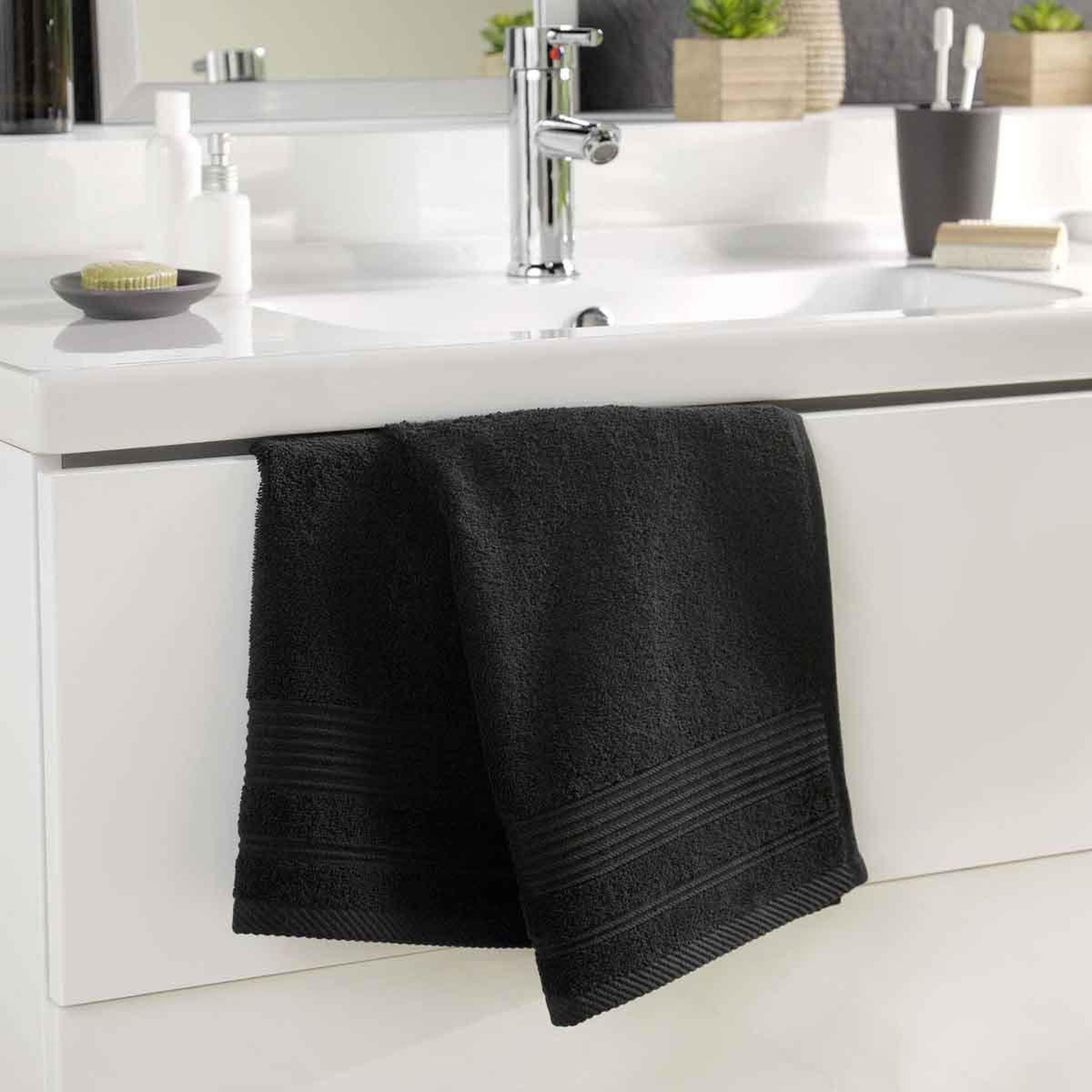 Voir la diapositive 2 : Douceur d'Intérieur Serviette de Toilette  Tendresse  50x90cm Noir