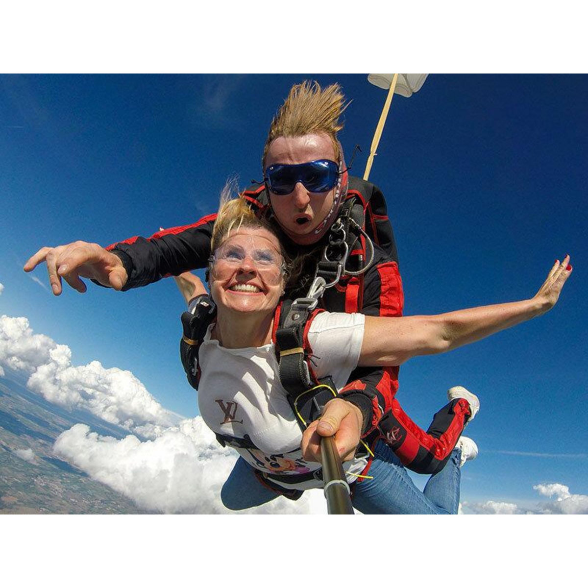 Smartbox Saut en parachute tandem pour 2 personnes - Coffret Cadeau Sport & Aventure