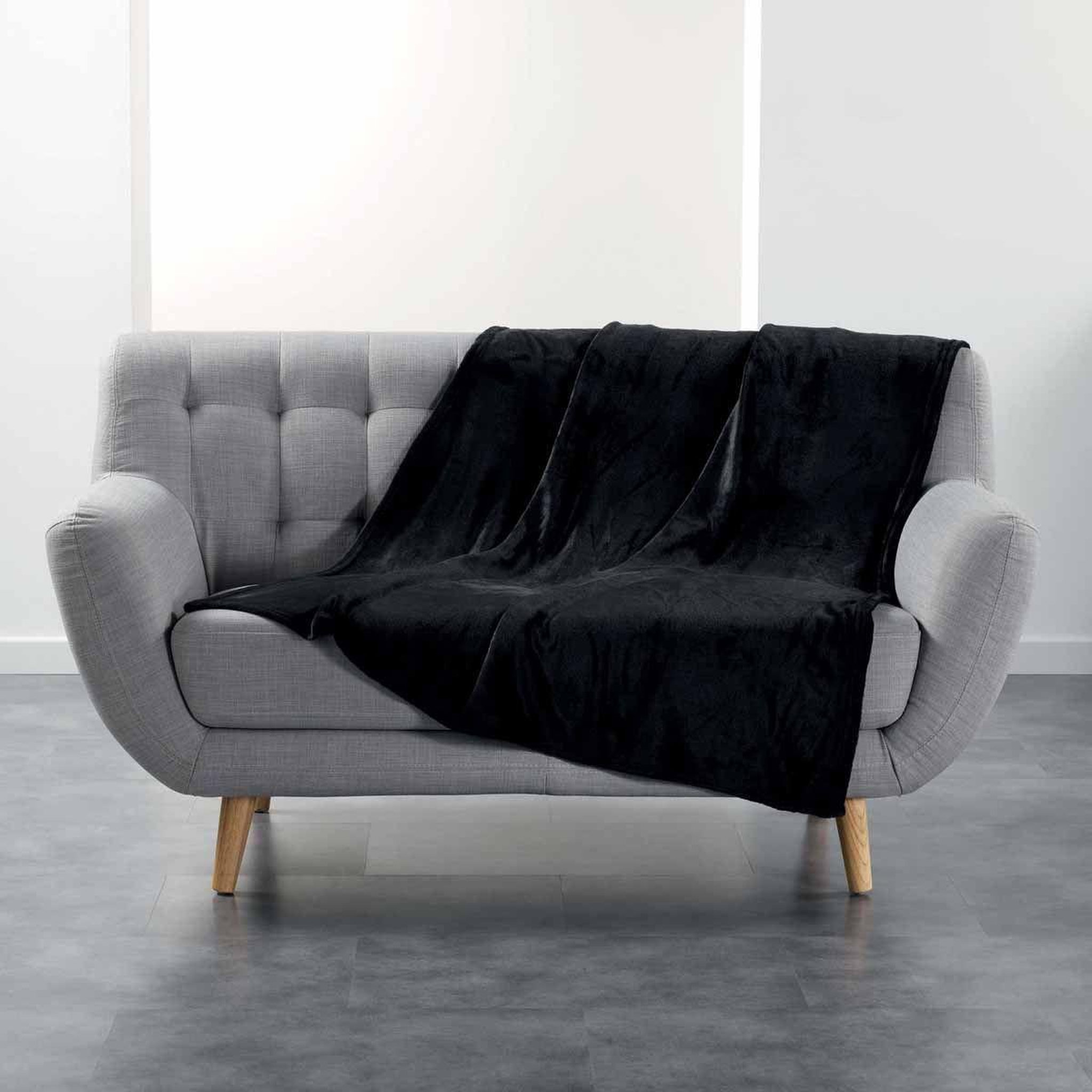 Douceur d'Intérieur Plaid uni en flanelle  flanou  125x150cm noir