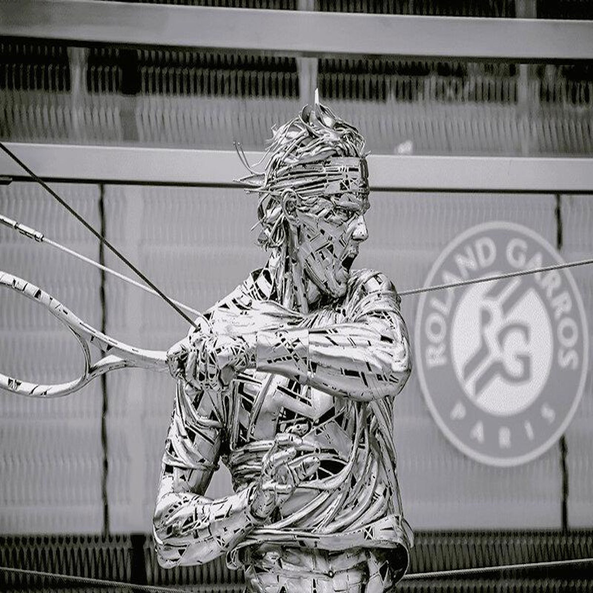 Smartbox Dans les coulisses du tennis : visite guidée du Stade Roland Garros à Paris pour 1 adulte - Coffret Cadeau Sport & Aventure
