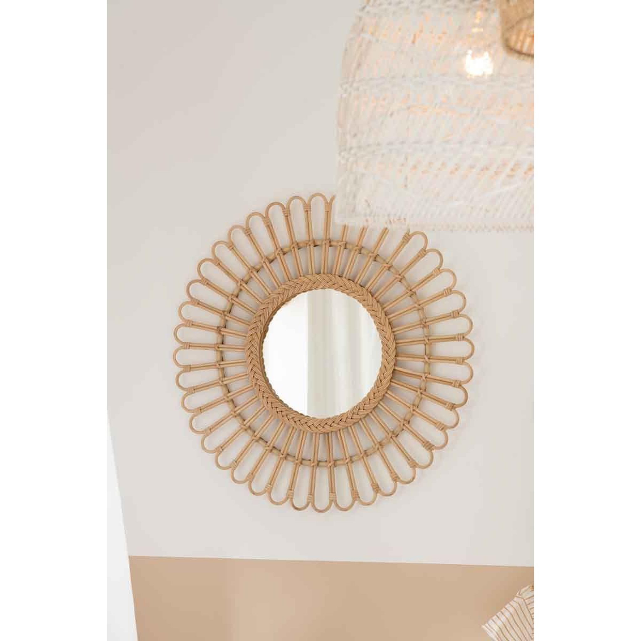 Voir la diapositive 4 : J-LINE Miroir mural déco en rotin  ellen  60cm naturel