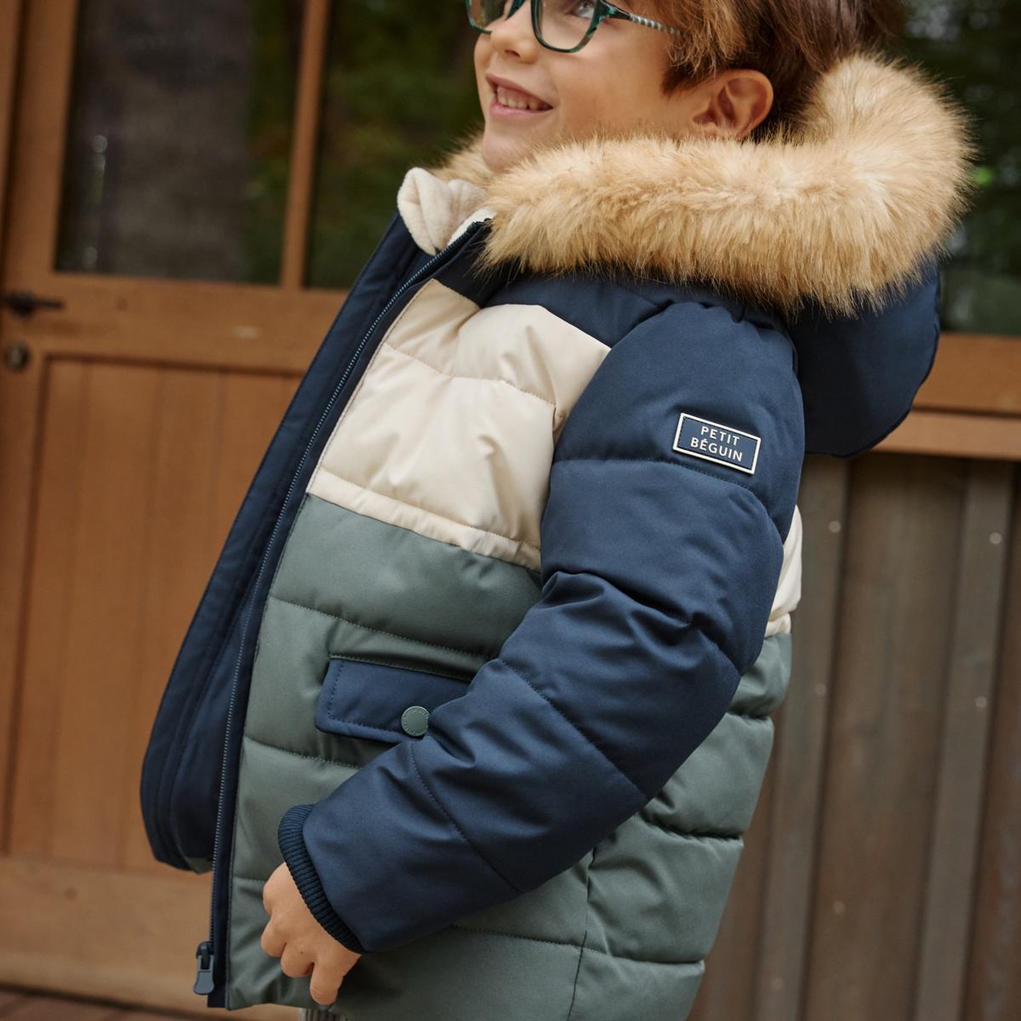 Voir la diapositive 6 : PETIT BEGUIN Doudoune enfant imperméable doublée sherpa avec capuche Noah