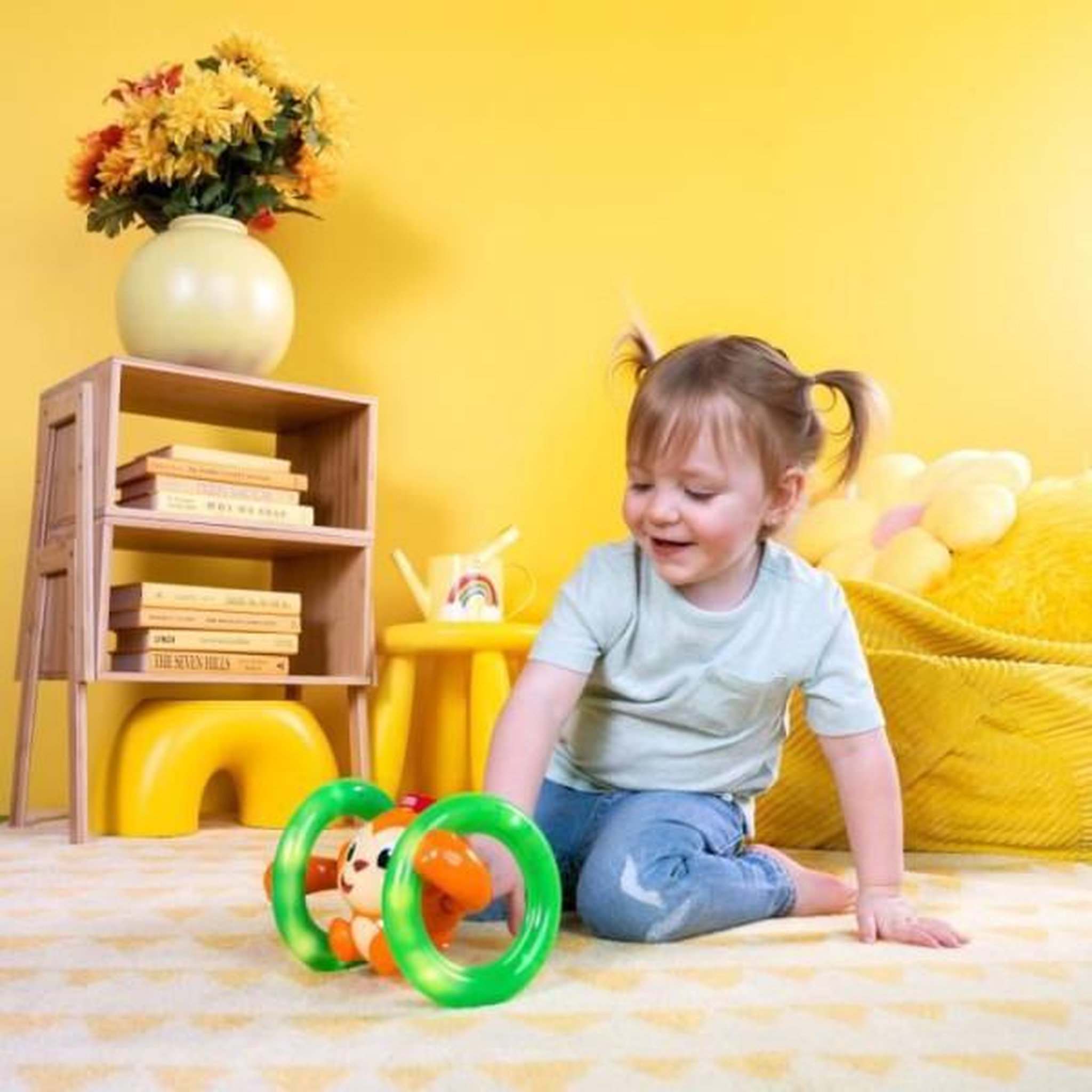 Voir la diapositive 2 : Bright Starts Bright Starts Jouet d'activité Roll & Glow Monkey K52181