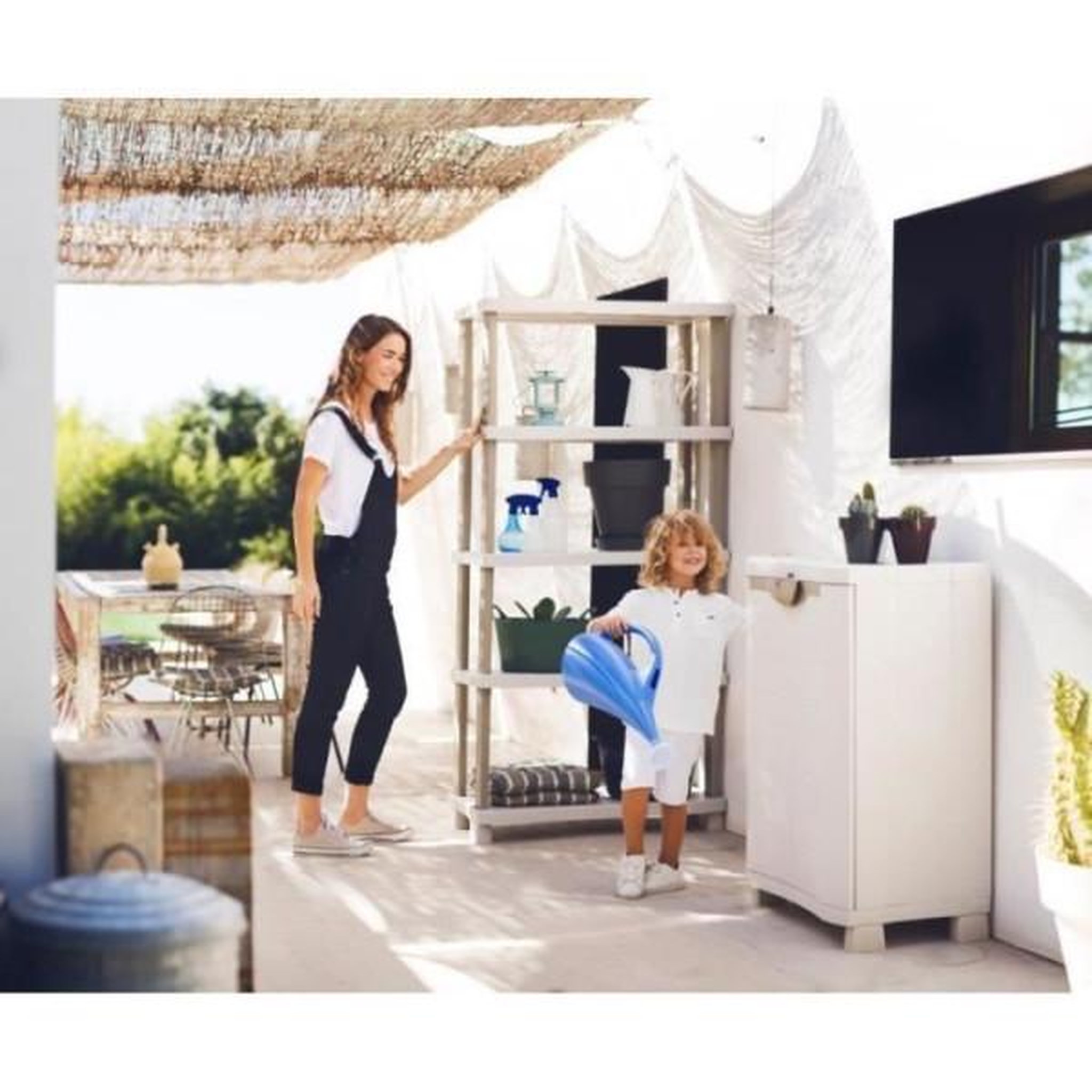 Voir la diapositive 2 : PLASTIKEN SPACESAVER 70 PLASTIKEN Armoire basse 2 portes avec etageres - l 70 x p 45 x h 100 cm - Gamme Space SAVER - Interieur et Exterie