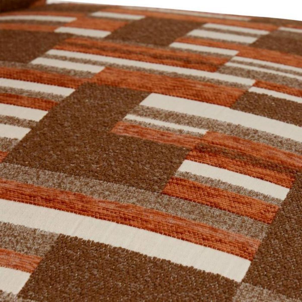 ATMOSPHERA Fauteuil en chenille avec pieds en bois effet noyer CALIX - Marron