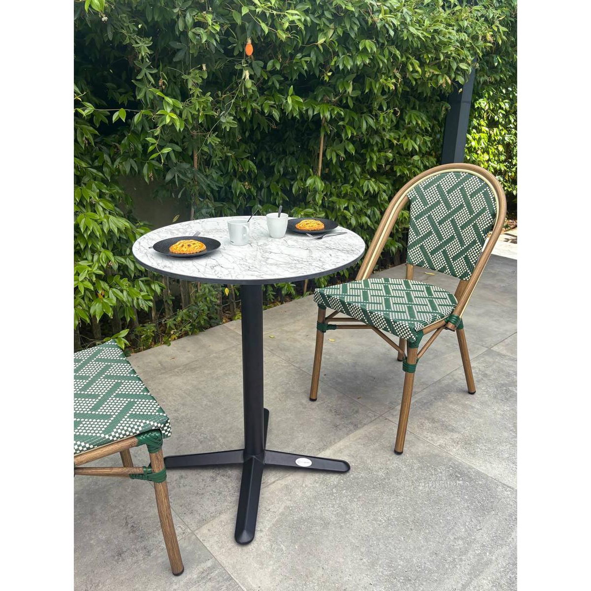 Voir la diapositive 5 : Paris Prix Ensemble table de jardin & 2 chaises  bistro  60cm vert