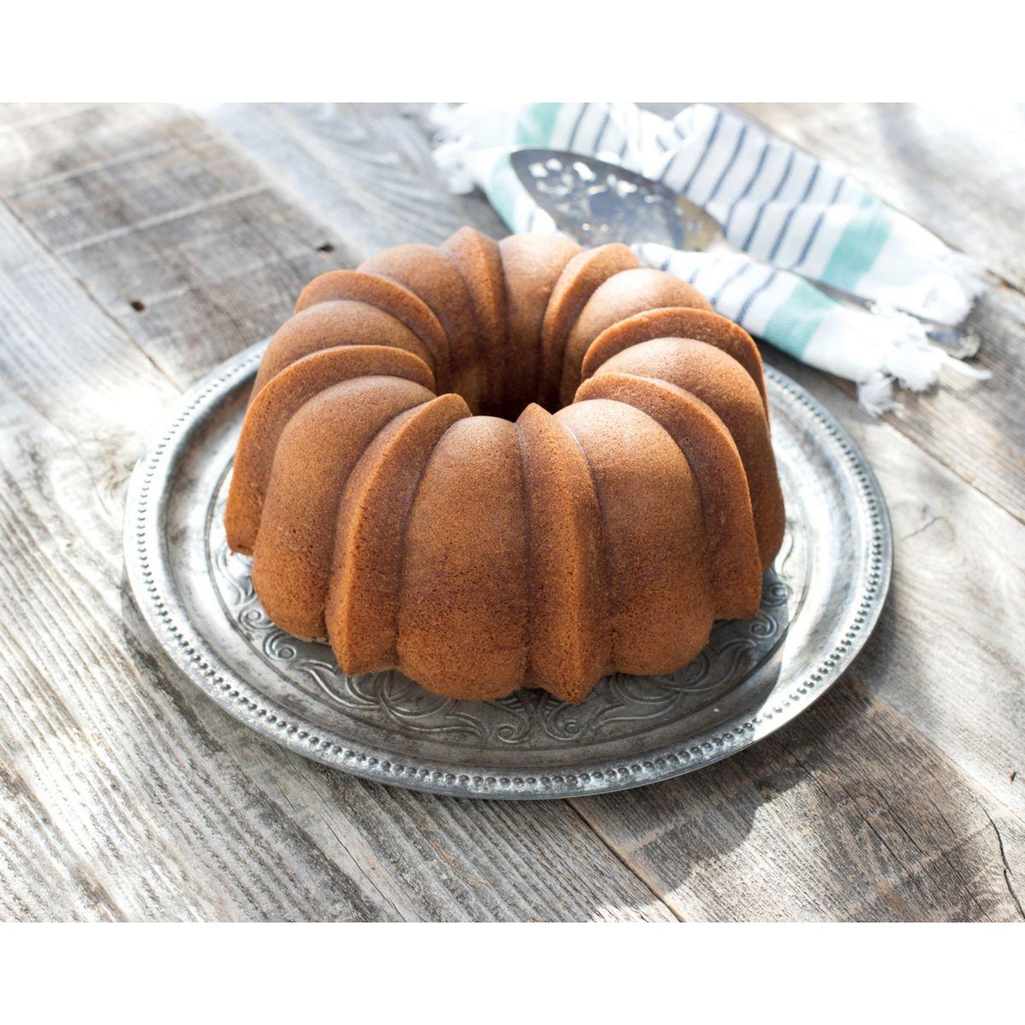 Voir la diapositive 2 : NORDIC WARE Moule à gâteau fantaisie a gateau Bundt Anniversaire Gold