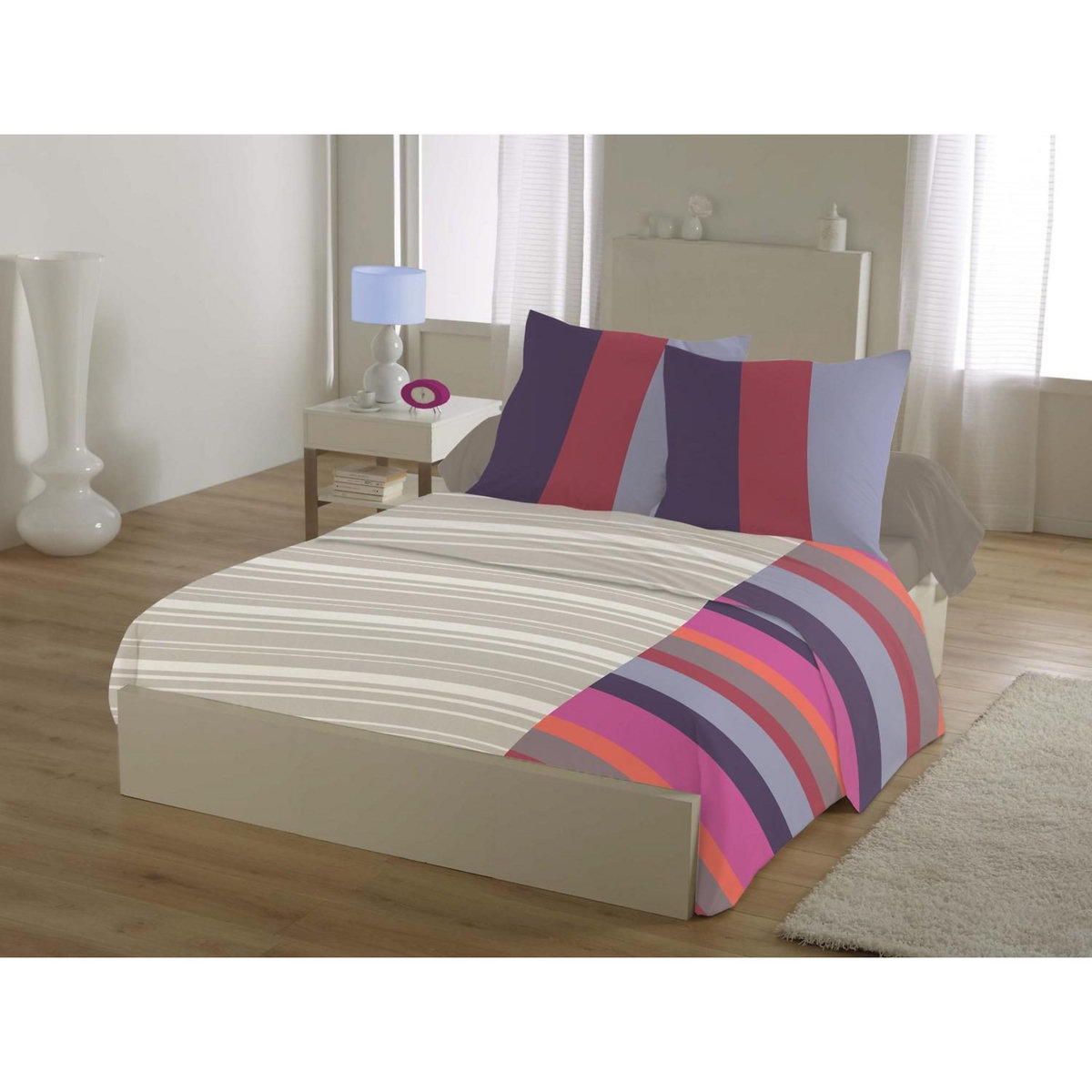 Home collection Parure de draps 4pcs 240x300cm 100%coton 57fils rayures bordeaux