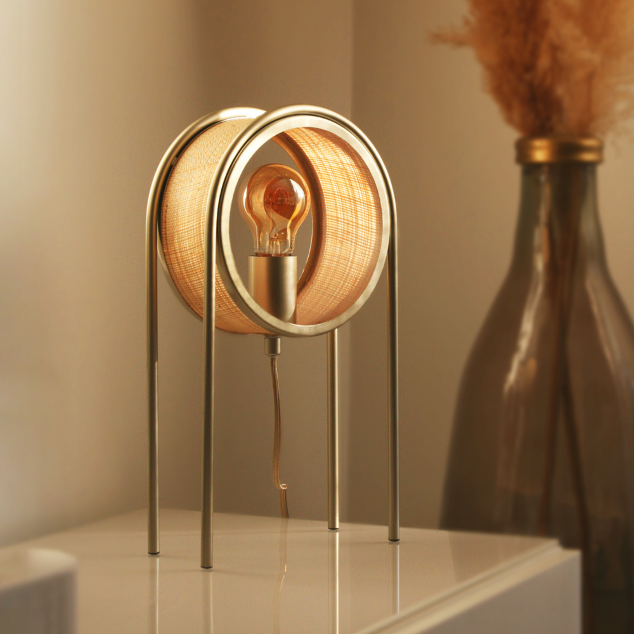 Voir la diapositive 2 : MAISON PAVANE Lampe à poser en fibre naturelle-Bob