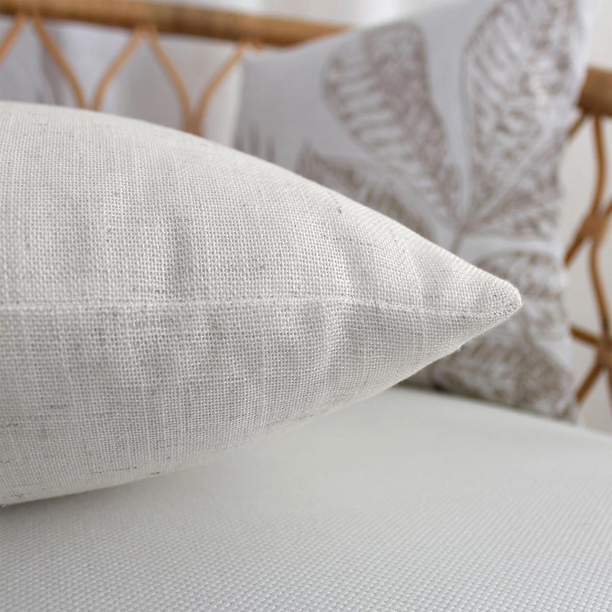 Voir la diapositive 2 : ENJOY HOME Coussin déco uni  natura  40x40cm écru