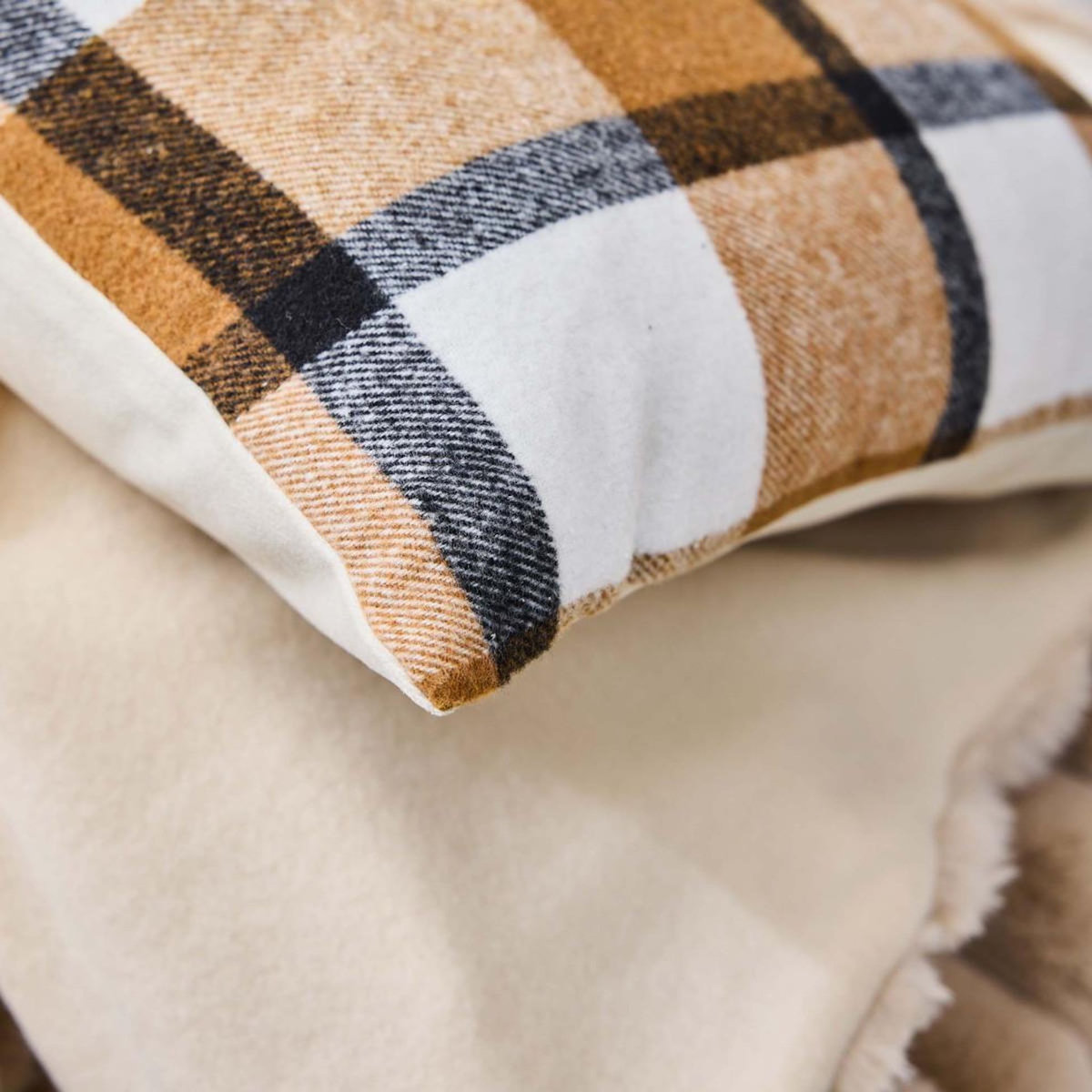 Paris Prix Coussin Tartan en Velours  Ecossais  45x45cm Camel