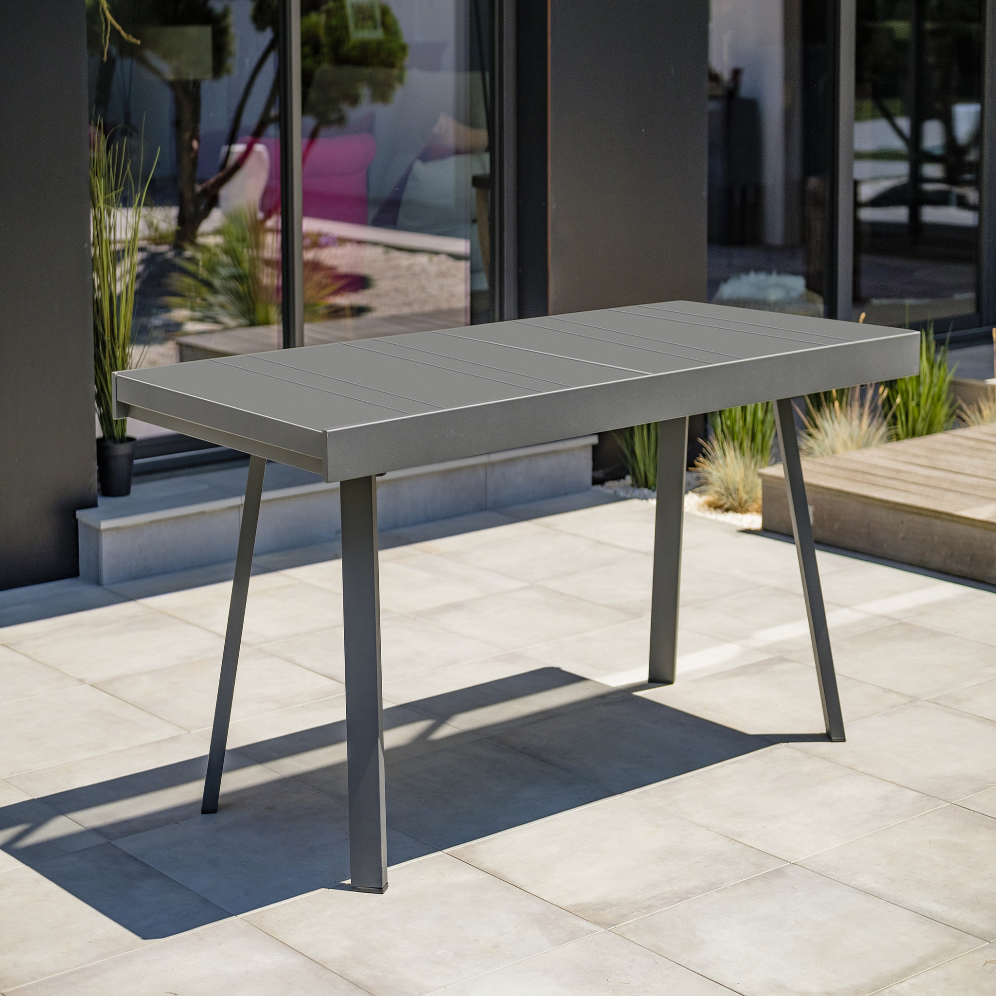 Voir la diapositive 3 : DCB GARDEN Table de jardin - 10/12 places - Aluminium - Gris - STOCKHOLM