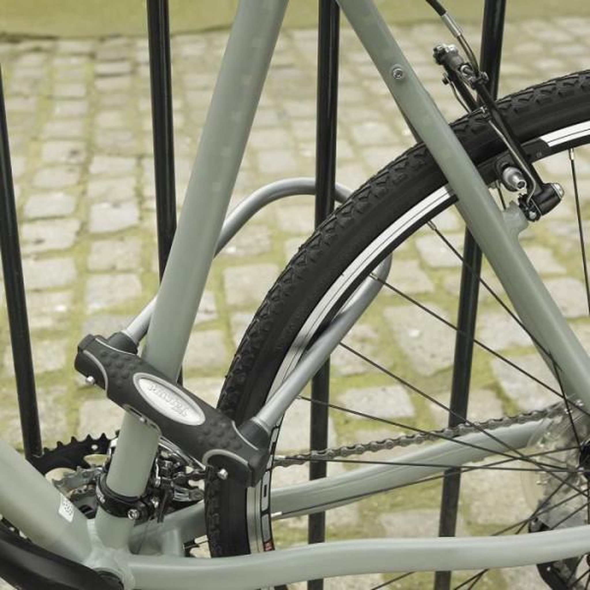 Voir la diapositive 4 : Master lock Antivol Vélo U a Clé - MASTER LOCK - 8195EURDPROCOL - Corps en Acier Cémenté - Anse a Double Verrouillage