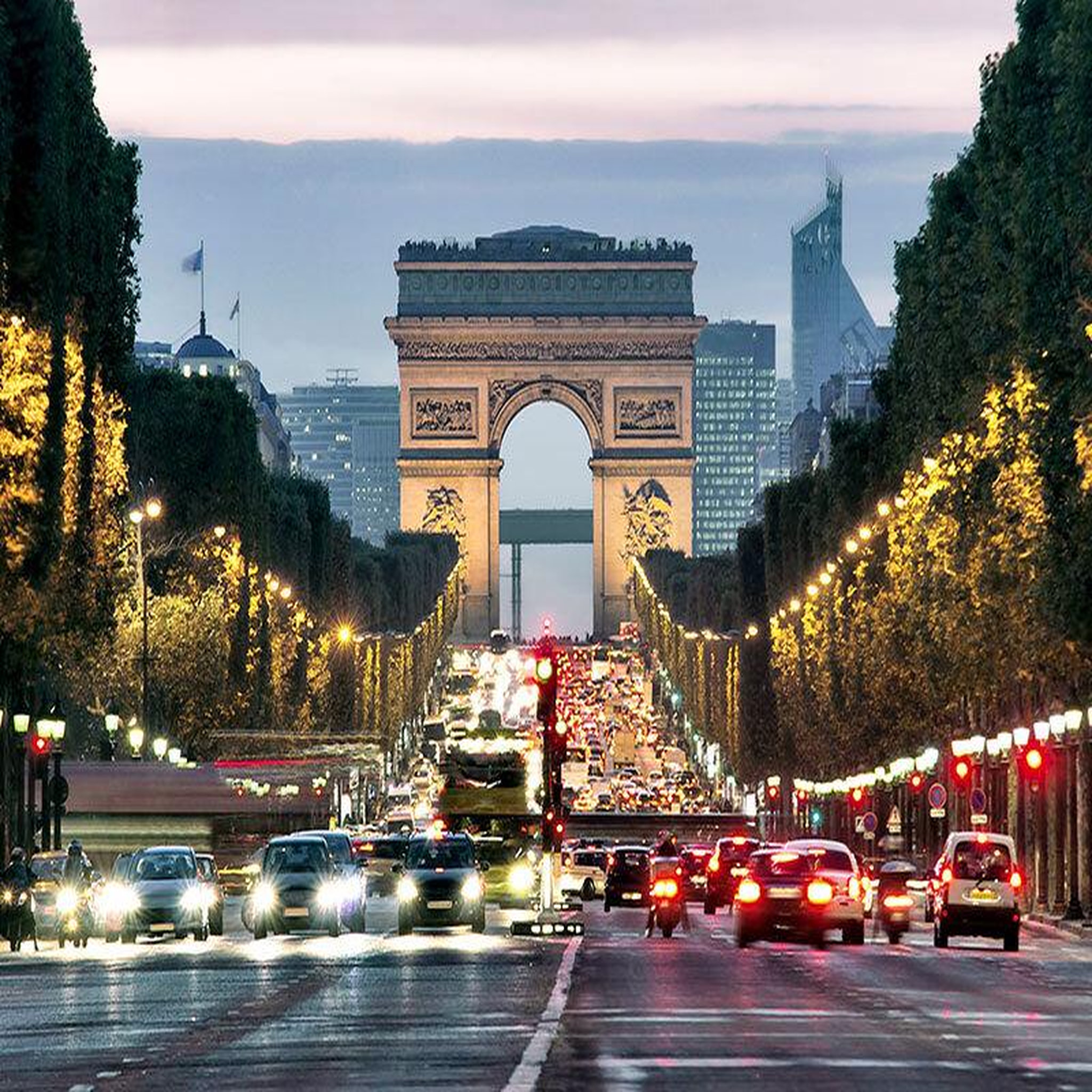 Voir la diapositive 3 : Smartbox Entrée adulte pour l'arc de triomphe avec accès à la terrasse panoramique - coffret cadeau sport & aventure