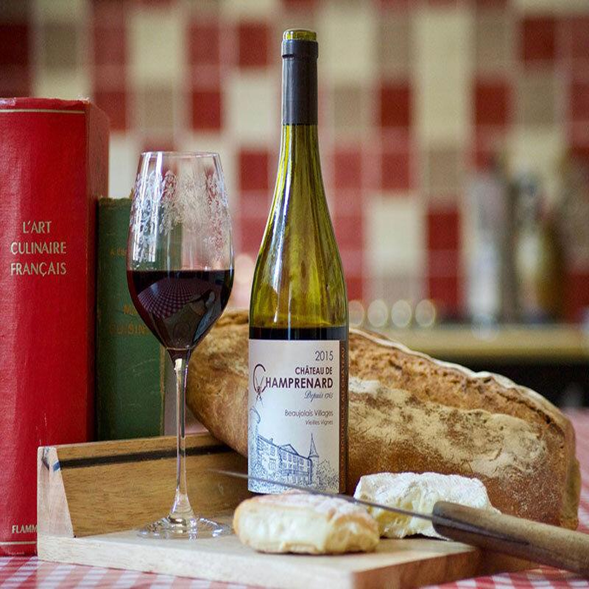 Voir la diapositive 4 : Smartbox 2 jours en château avec dégustation de 4 cuvées au cœur du beaujolais - coffret cadeau séjour