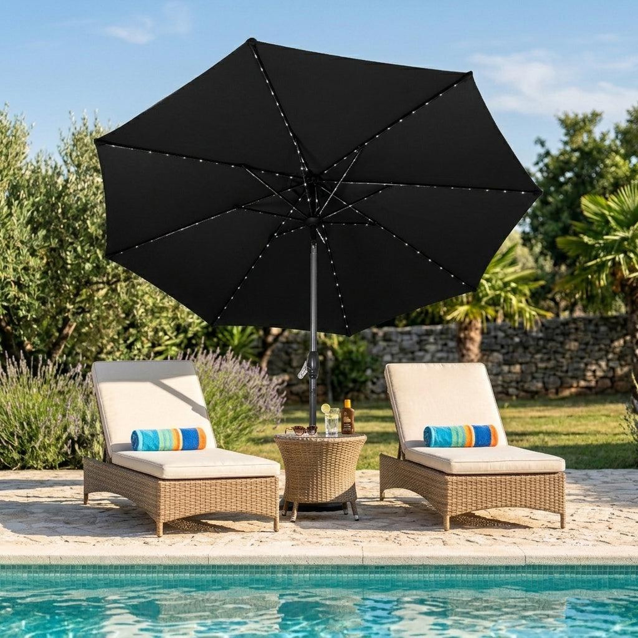 Voir la diapositive 4 : Monster Parasol Inclinable à LED 2,7 m & Socle en Béton