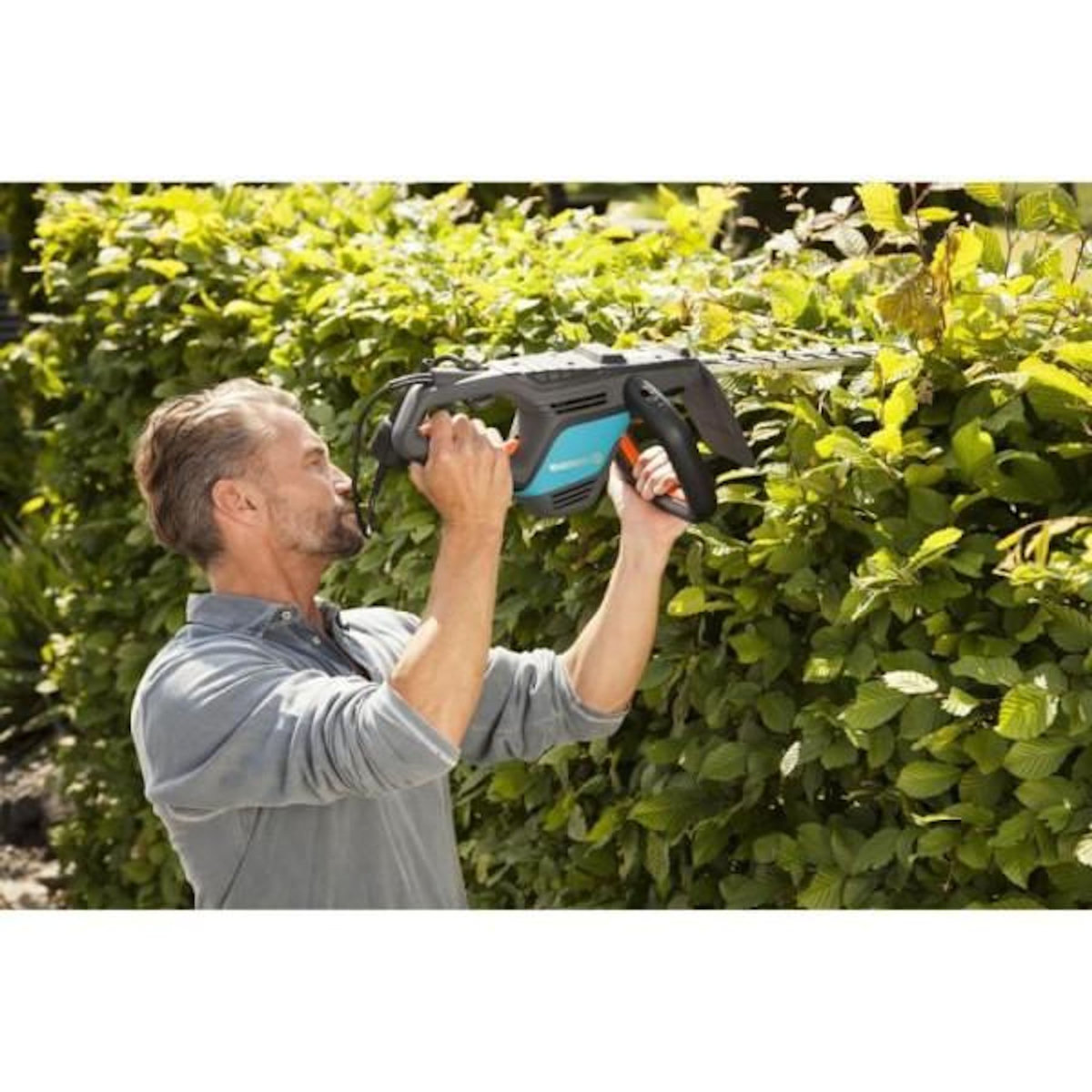 Gardena GARDENA Taille-haies electrique  600 /55cm - 600W ComforCut