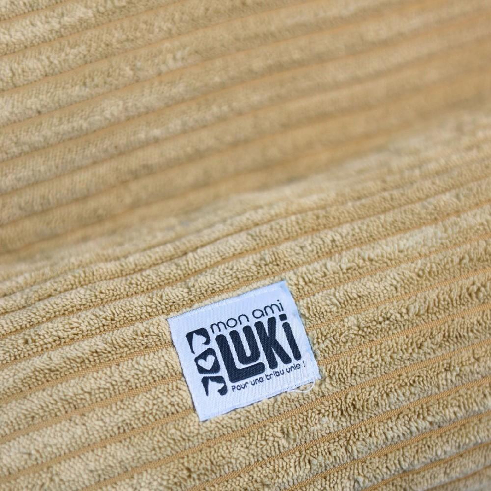 Voir la diapositive 2 : MON AMI LUKI Coussin ovale antidérapant en velours côtelé pour chien