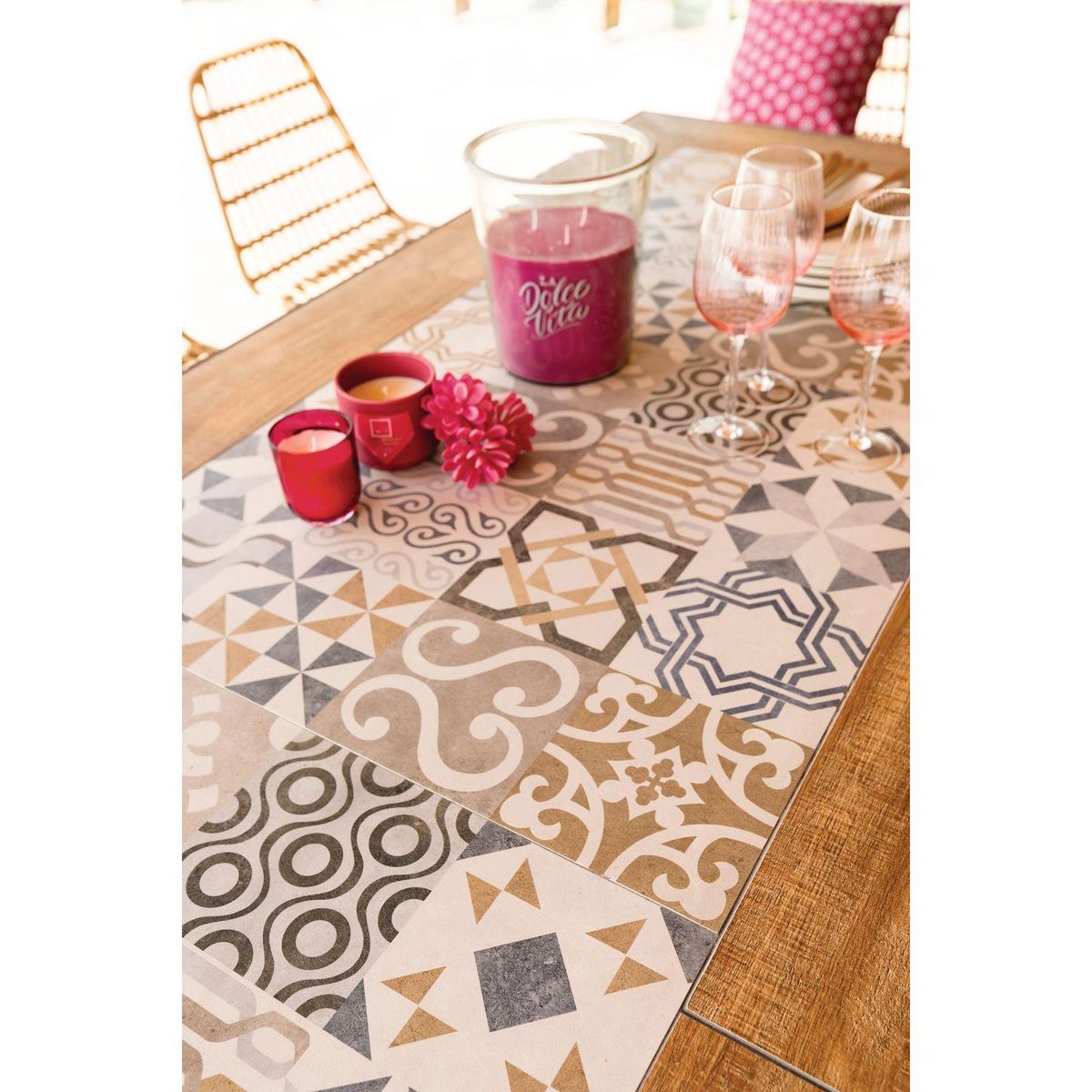 HESPERIDE Table de jardin fixe Lambada en acier - 8 Places