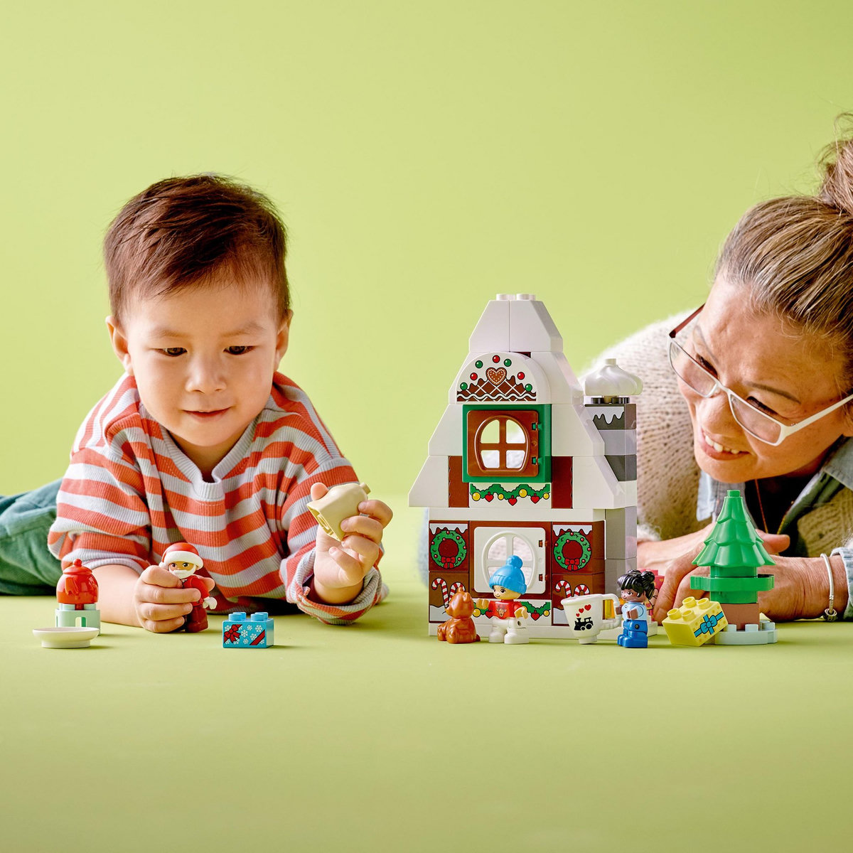 LEGO DUPLO 10976 La maison en pain d'épices du Père Noel, Jouet Enfants 2 Ans