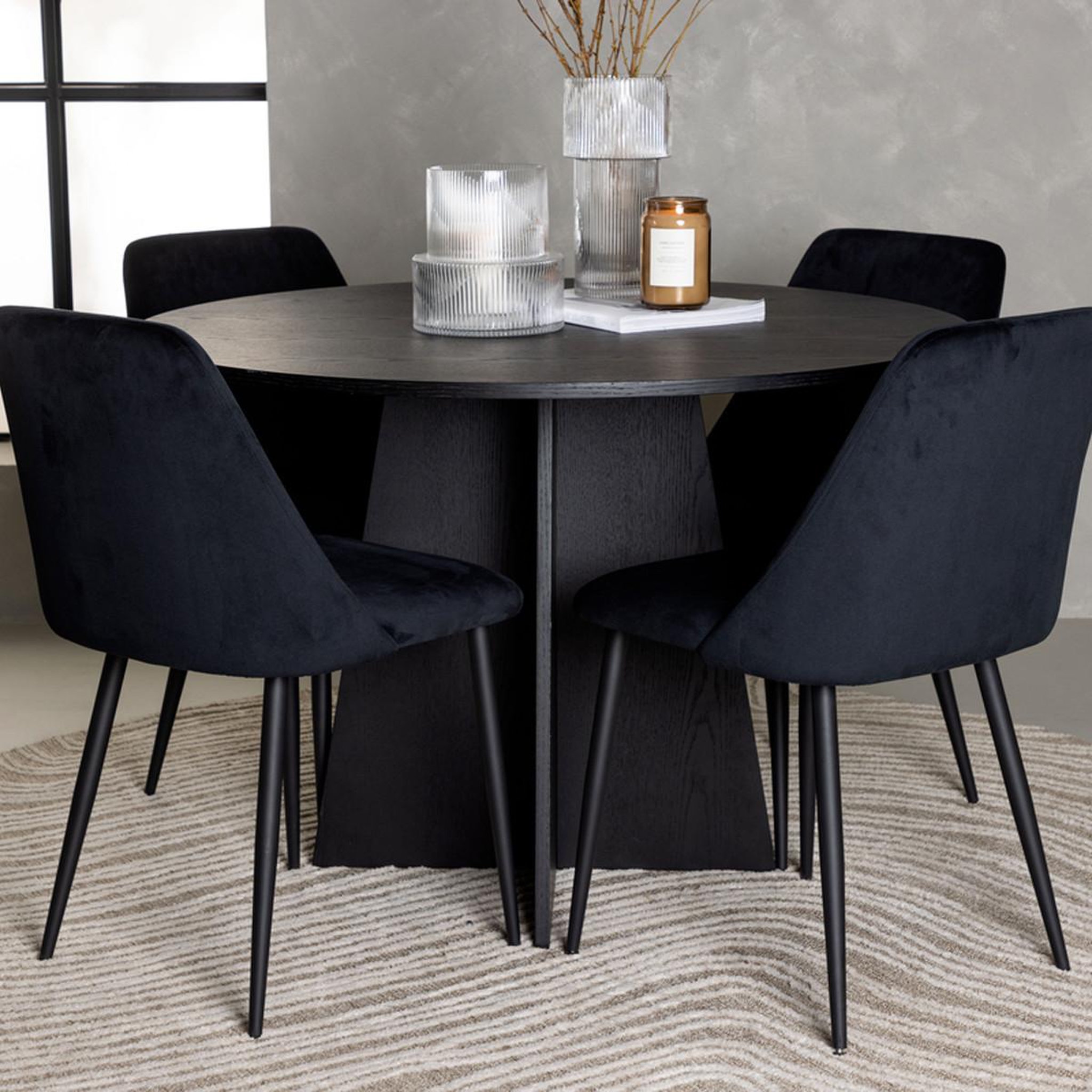 Voir la diapositive 3 : Paris Prix Ensemble table à manger & 4 chaises  bootcut & night  110cm noir