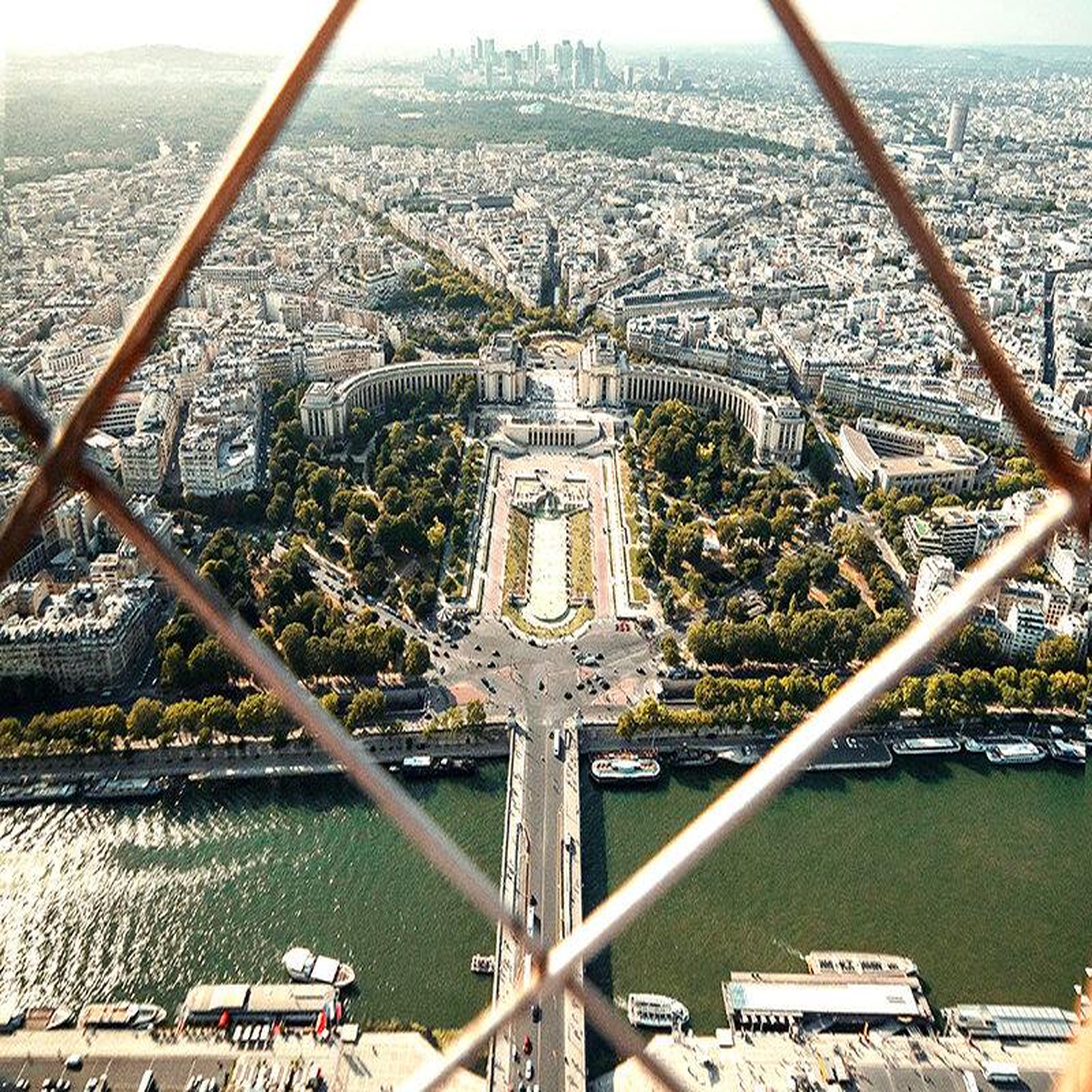 Voir la diapositive 3 : Smartbox City trip à paris : 6 jours en hôtel 3 ou 4* avec visites des lieux incontournables - coffret cadeau séjour