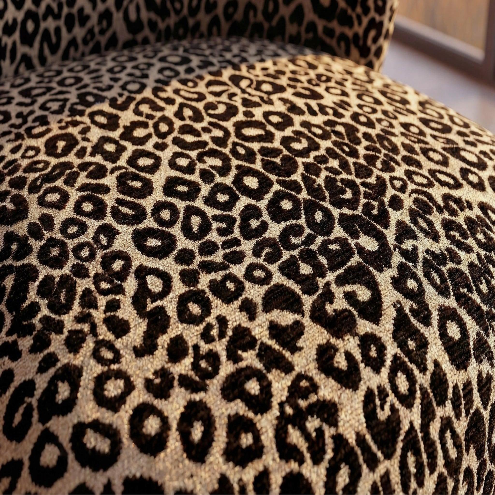 Voir la diapositive 5 : CASANOVA PARIS Capri - fauteuil tissu imprimé animalier