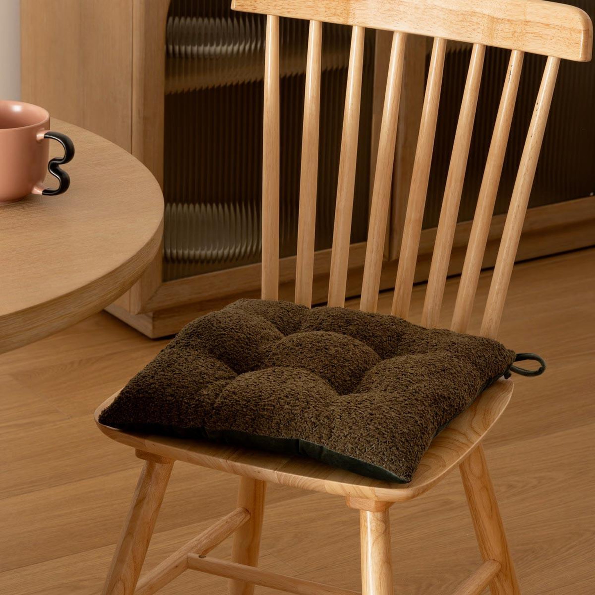 Voir la diapositive 4 : ATMOSPHERA Galette de chaise bouclette  soana  38x38cm vert kaki