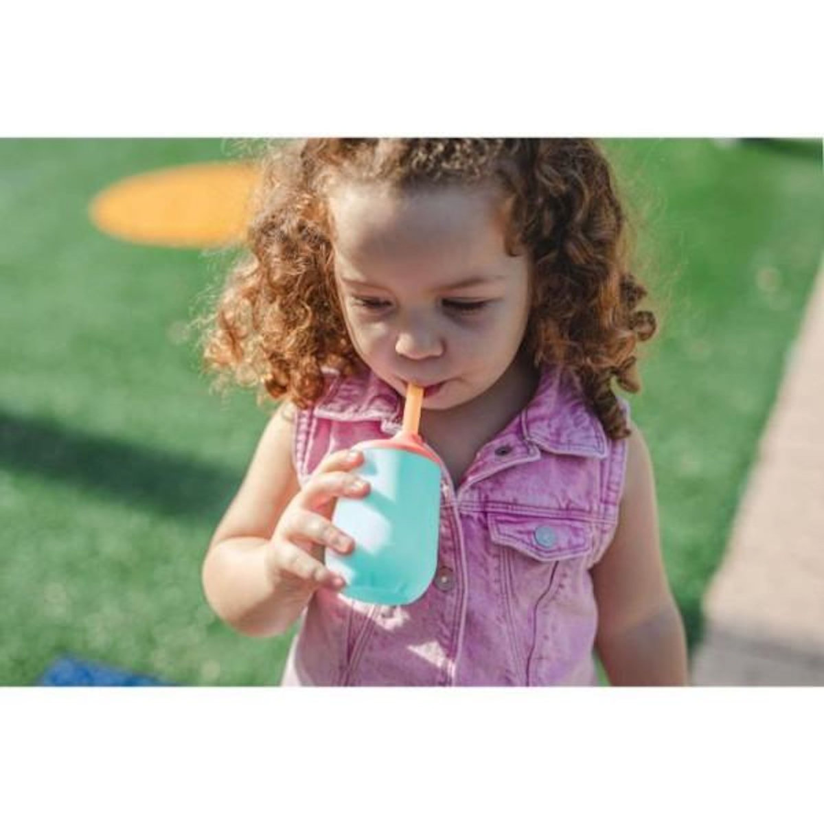 NUBY Tasse d'apprentissage - NUBY - Silicone - 120 ml - Des 6 mois - Mulitcolore