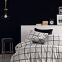 Voir la diapositive 1 : Home collection Parure Housse de couette 3 pcs 240x220 cm 100% coton 57 fils imprimé. Carreaux noir