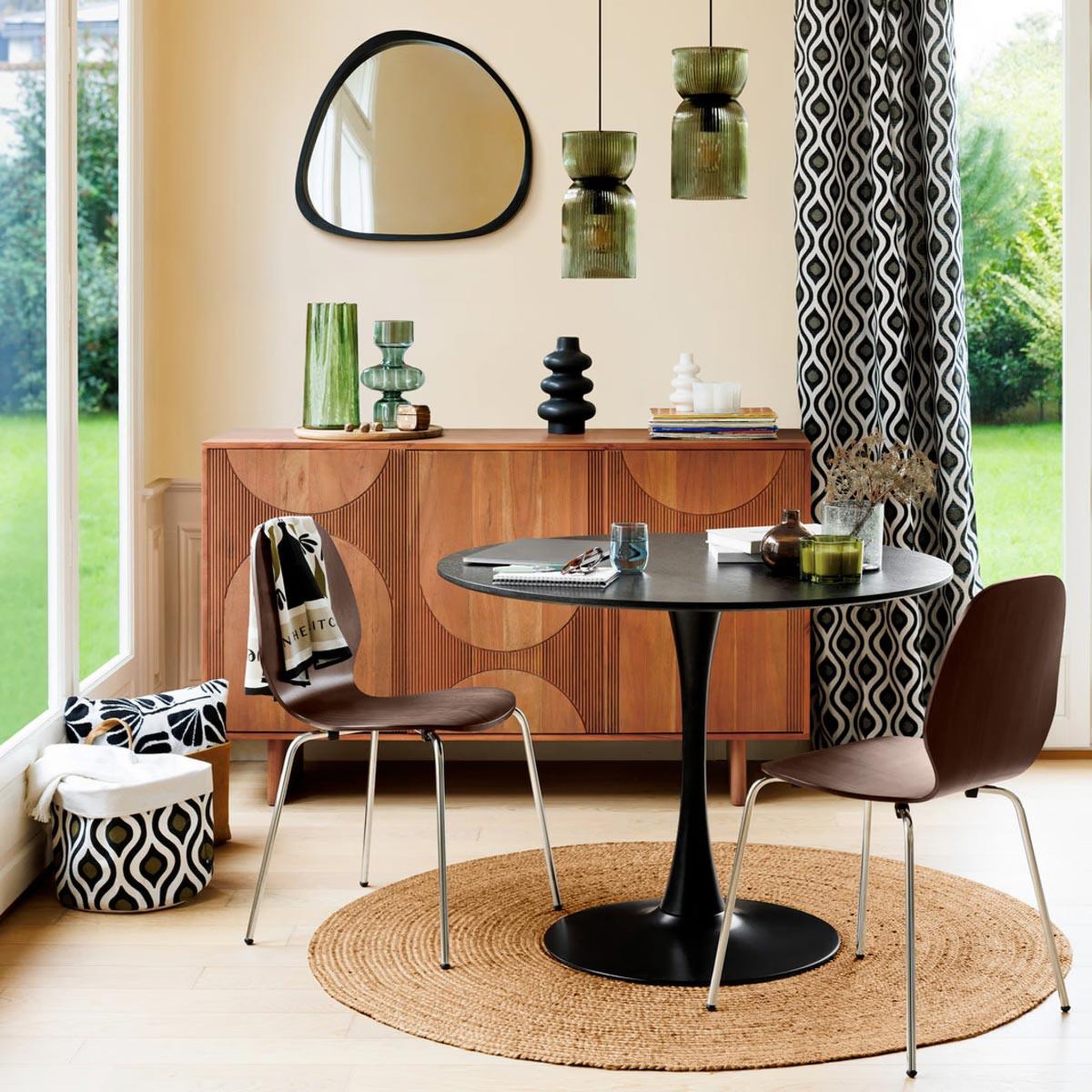 Voir la diapositive 4 : ATMOSPHERA Table à manger design  elias  102cm noir