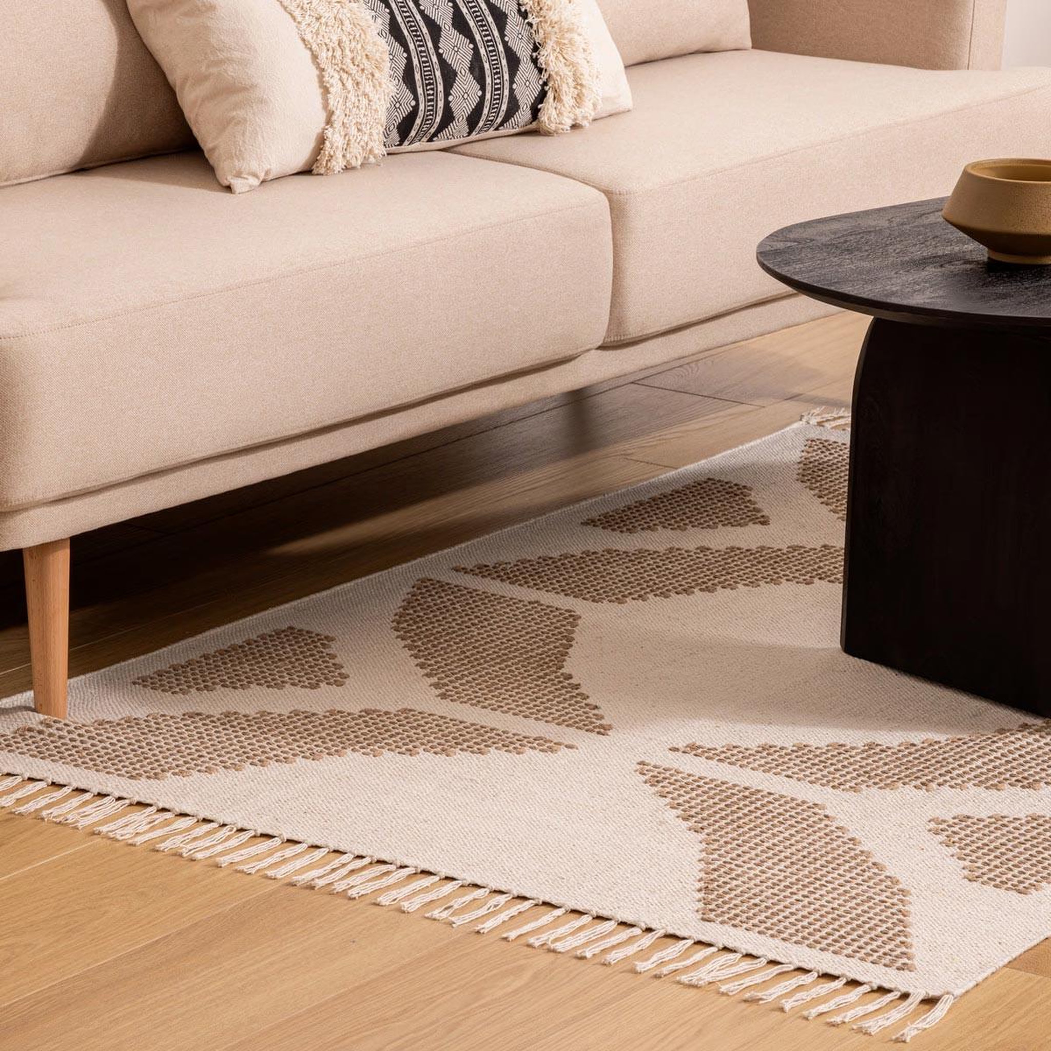 Voir la diapositive 4 : ATMOSPHERA Tapis brodé  inuit dreams  120x170cm blanc