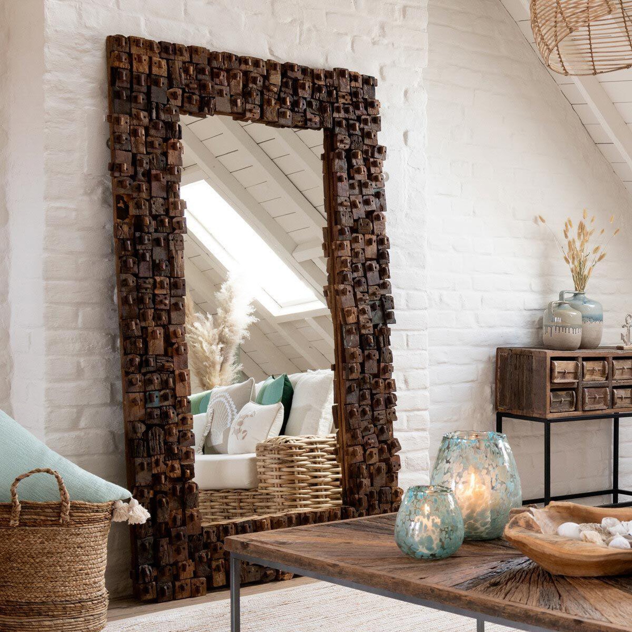 Voir la diapositive 5 : J-LINE Miroir à Poser en Bois  Syma  180cm Marron
