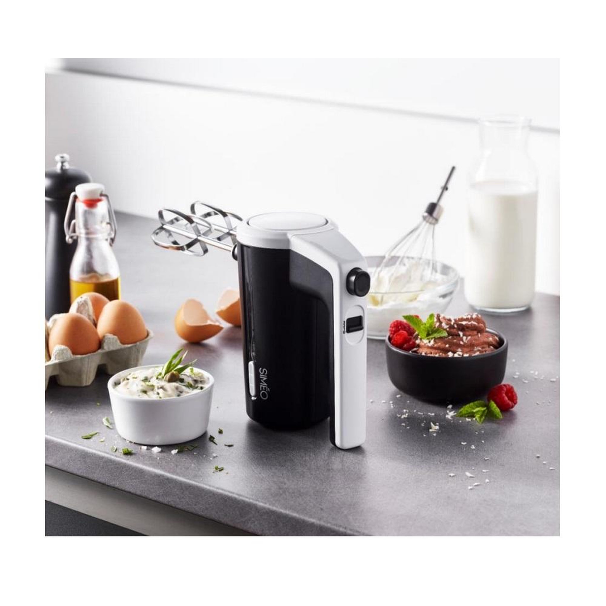 Voir la diapositive 5 : Simeo Batteur électrique rechargeable 7.4v noir et blanc - bmn550