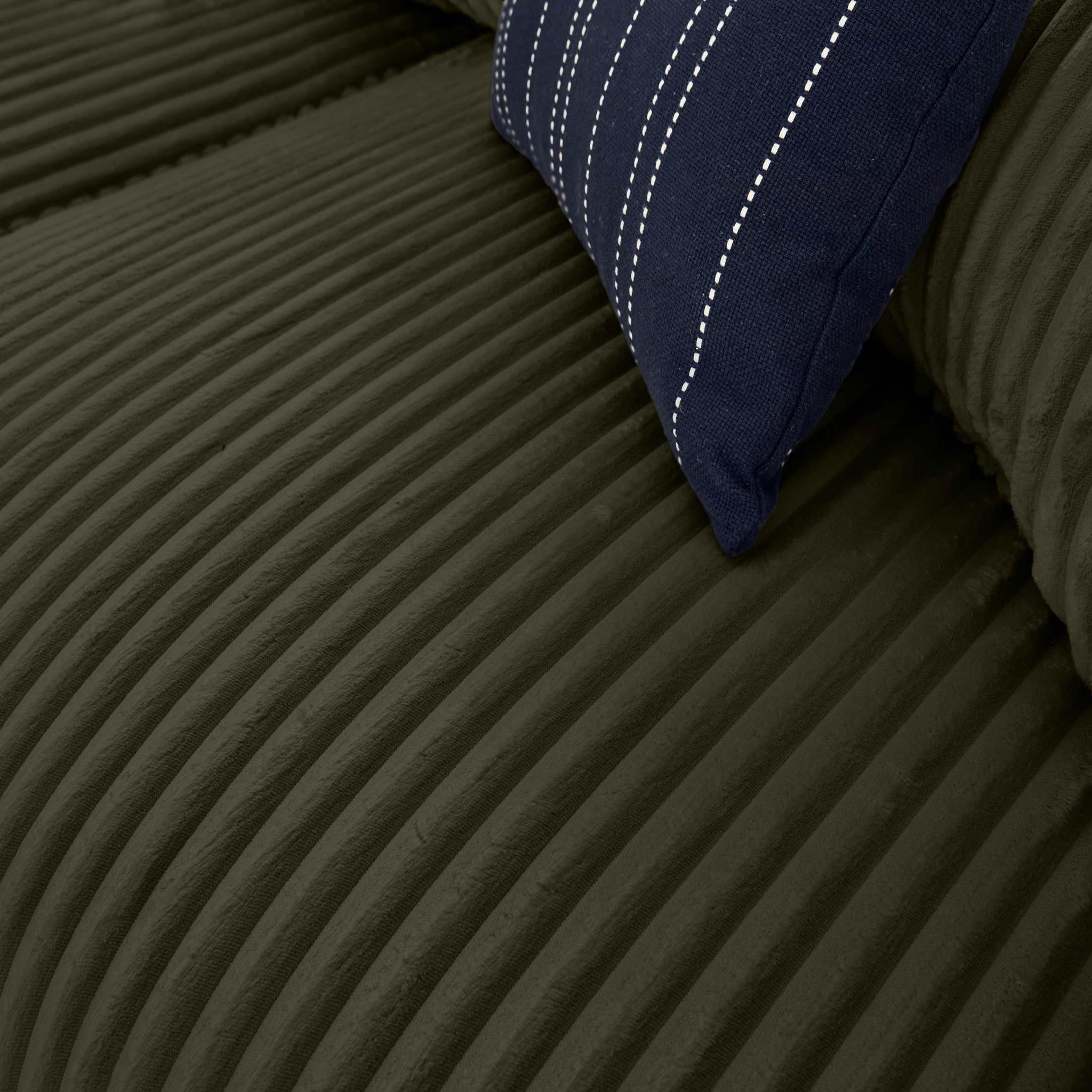 Voir la diapositive 4 : LISA DESIGN Garance - canapé d'angle réversible - 4 places - en velours côtelé grosses côtes