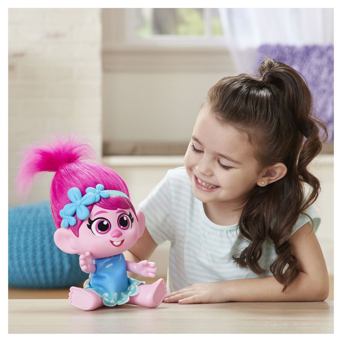 HASBRO Poupée Trolls World Tour Toddler Poppy