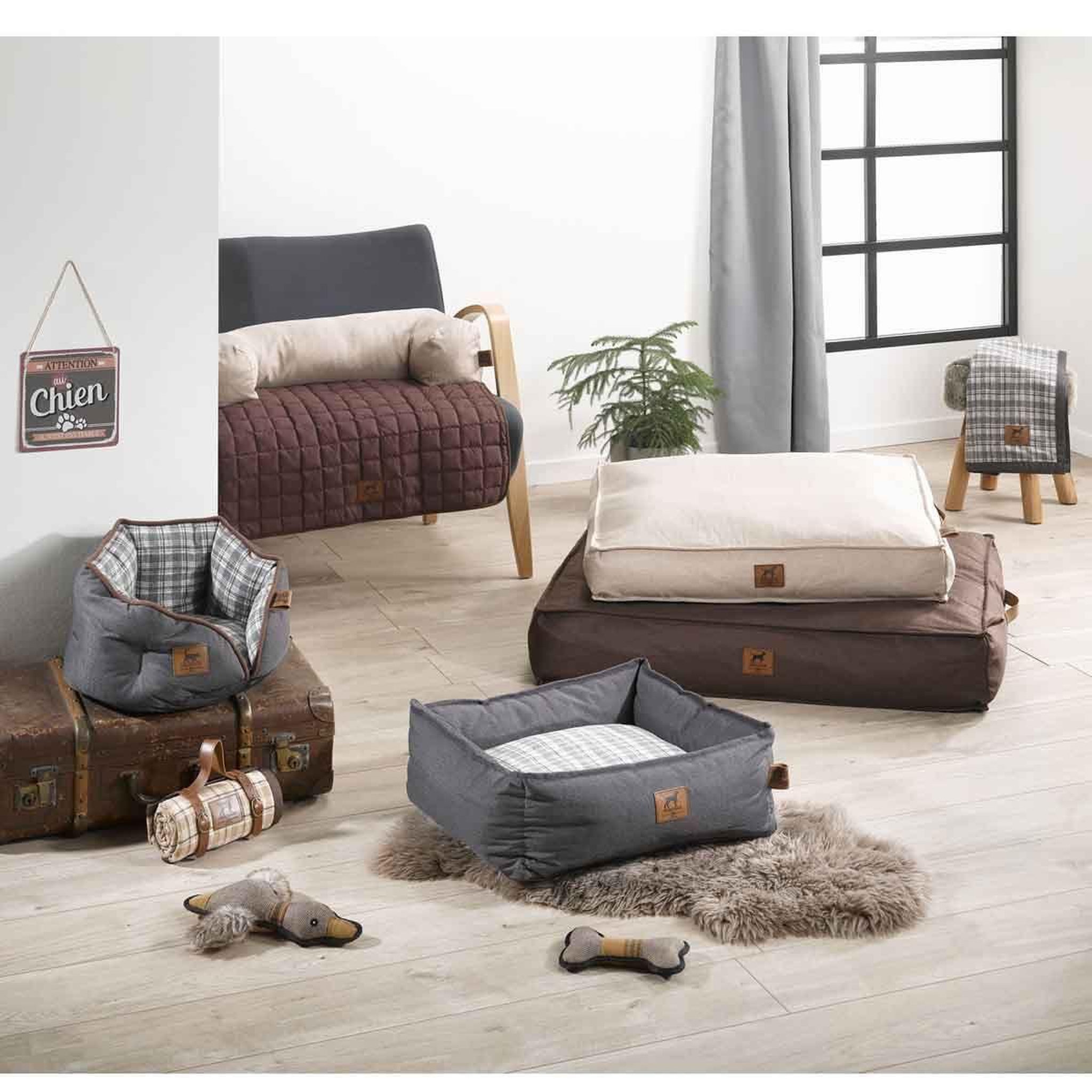 Voir la diapositive 3 : LOVE STORY Jouet pour chien sonore  héritage  35cm noisette