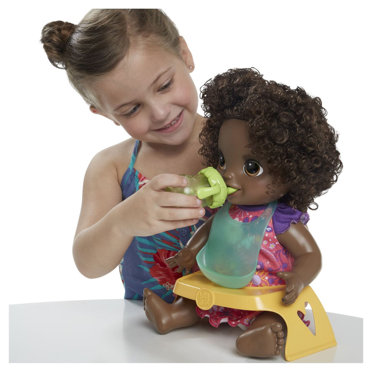 HASBRO Baby Alive Adore Manger - Poupée Cheveux Noirs