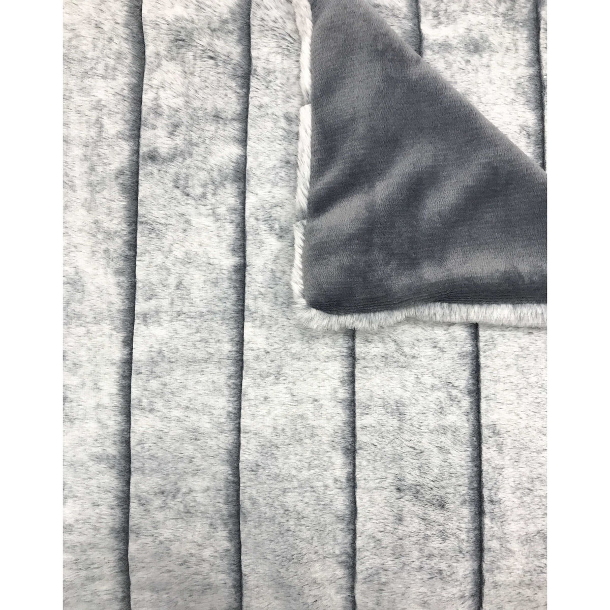 ACTUEL Plaid effet fausse fourrure 400 GSM