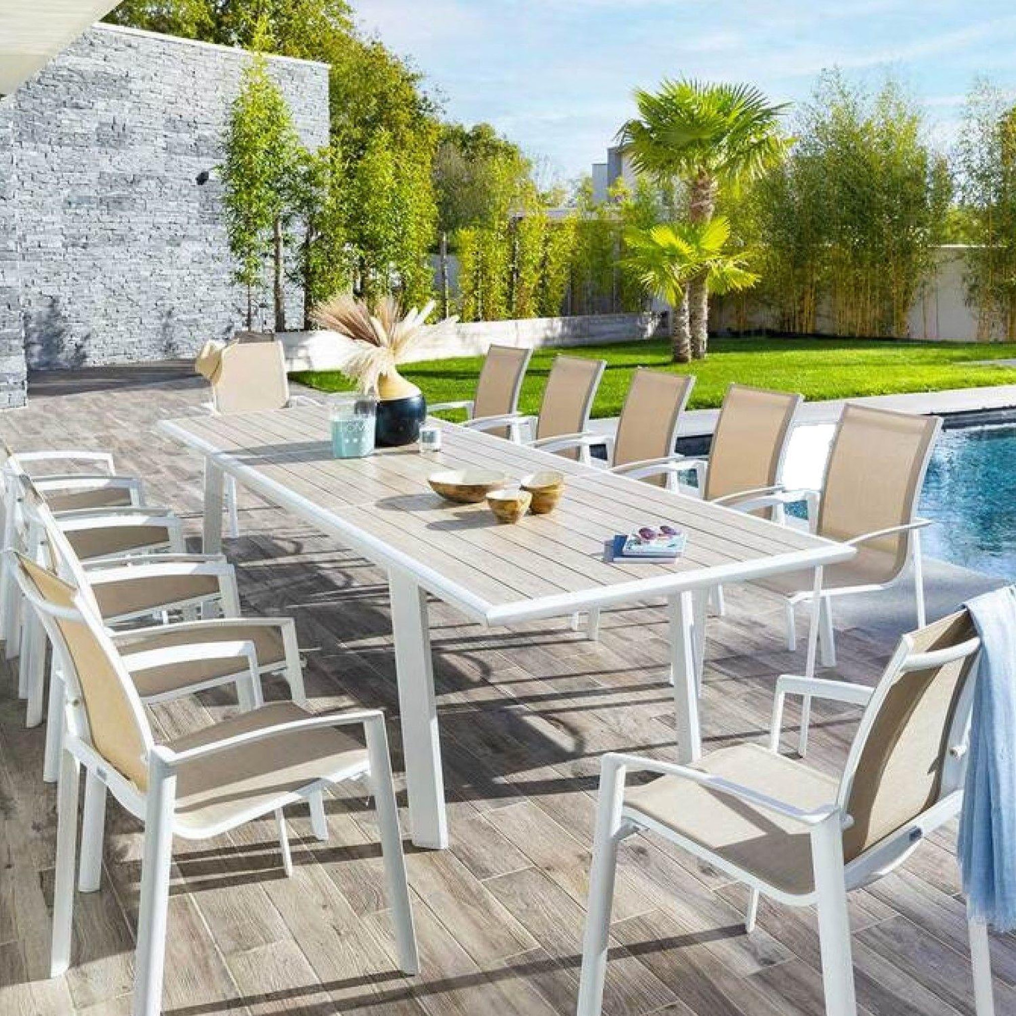 Voir la diapositive 2 : HESPERIDE Table de jardin extensible Pavane en aluminium