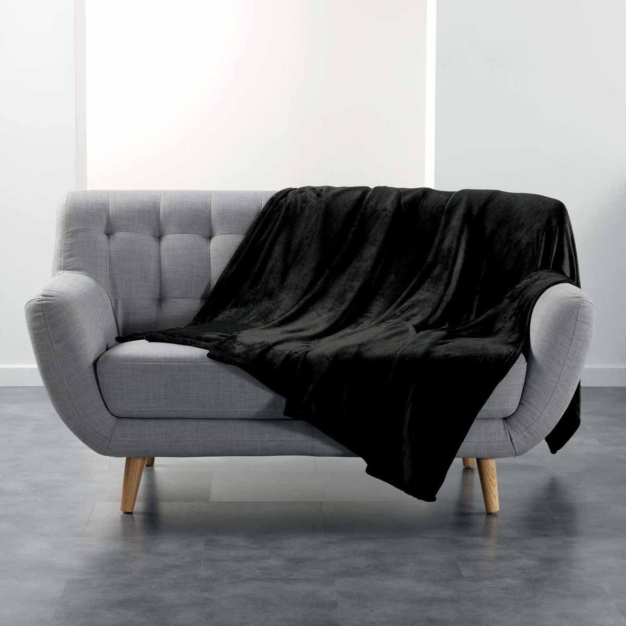 Douceur d'Intérieur Plaid uni en flanelle  flanou  180x220cm noir