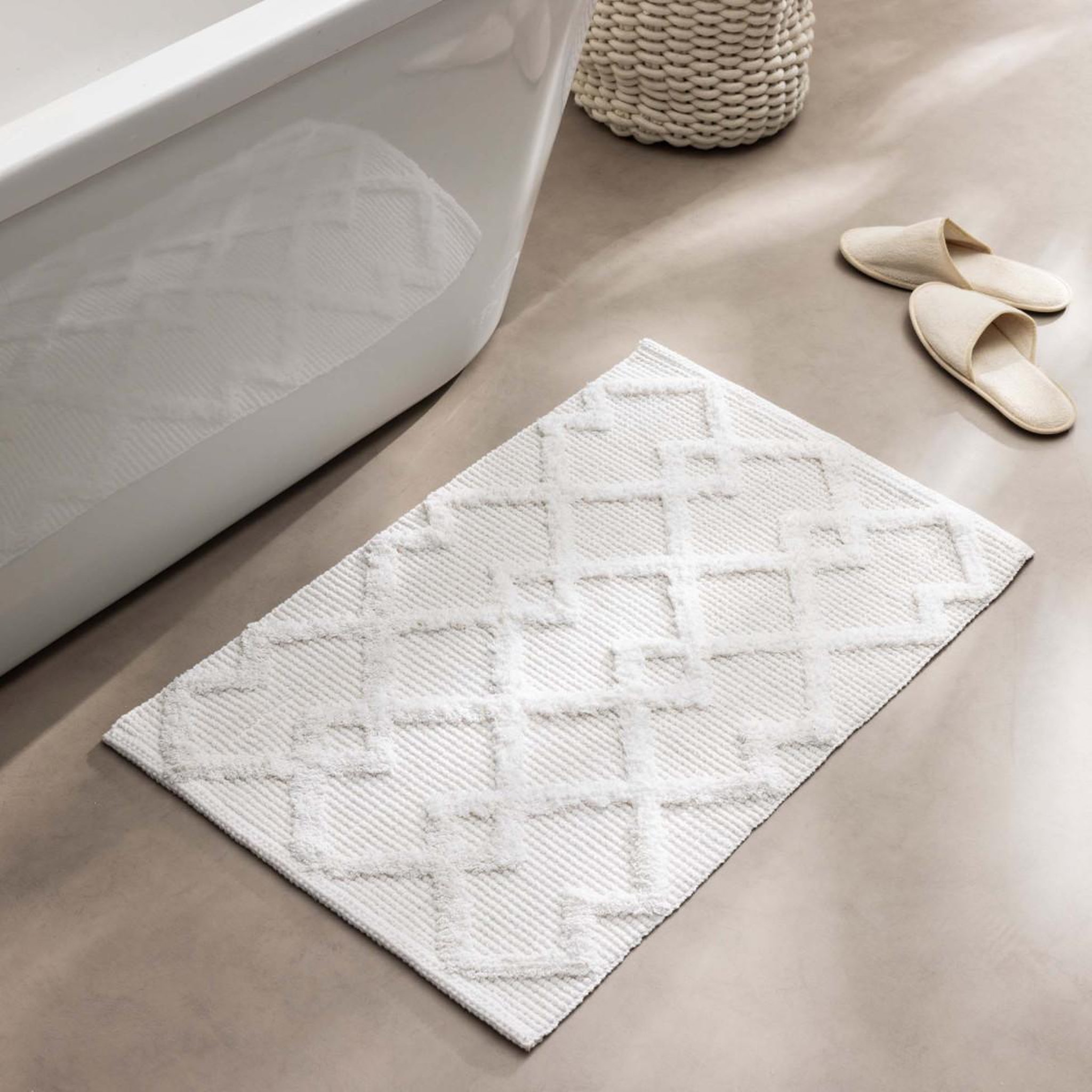 Voir la diapositive 5 : Douceur d'Intérieur Tapis de bain tufté  otis  50x80cm naturel