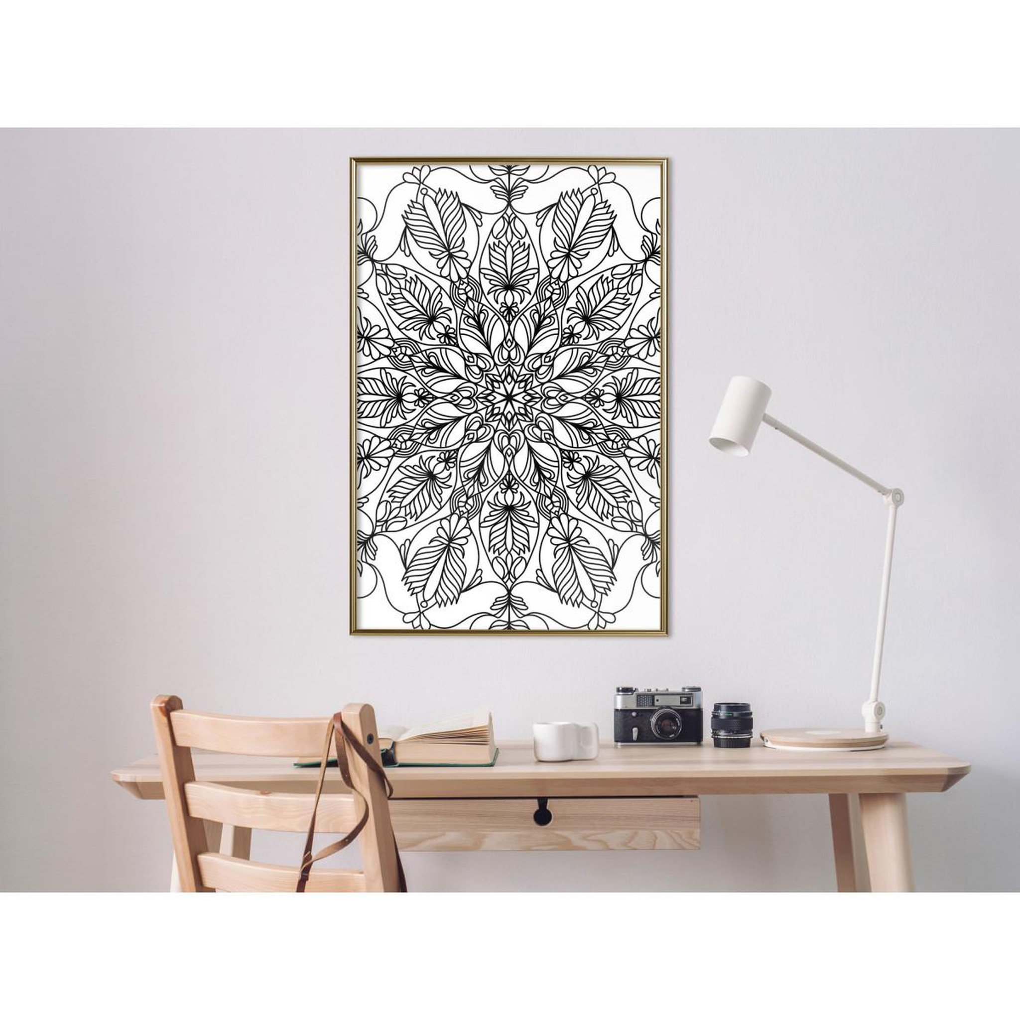 Voir la diapositive 2 : Paris Prix Affiche Murale Encadrée  Colour Your Own Mandala I
