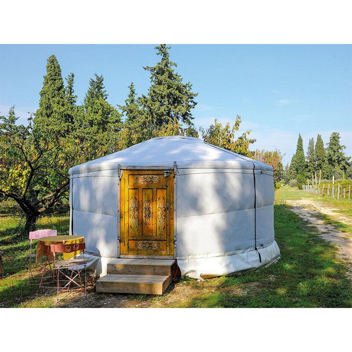 Smartbox Séjour insolite et familial en Provence : 2 jours en yourte près d'Avignon - Coffret Cadeau Séjour