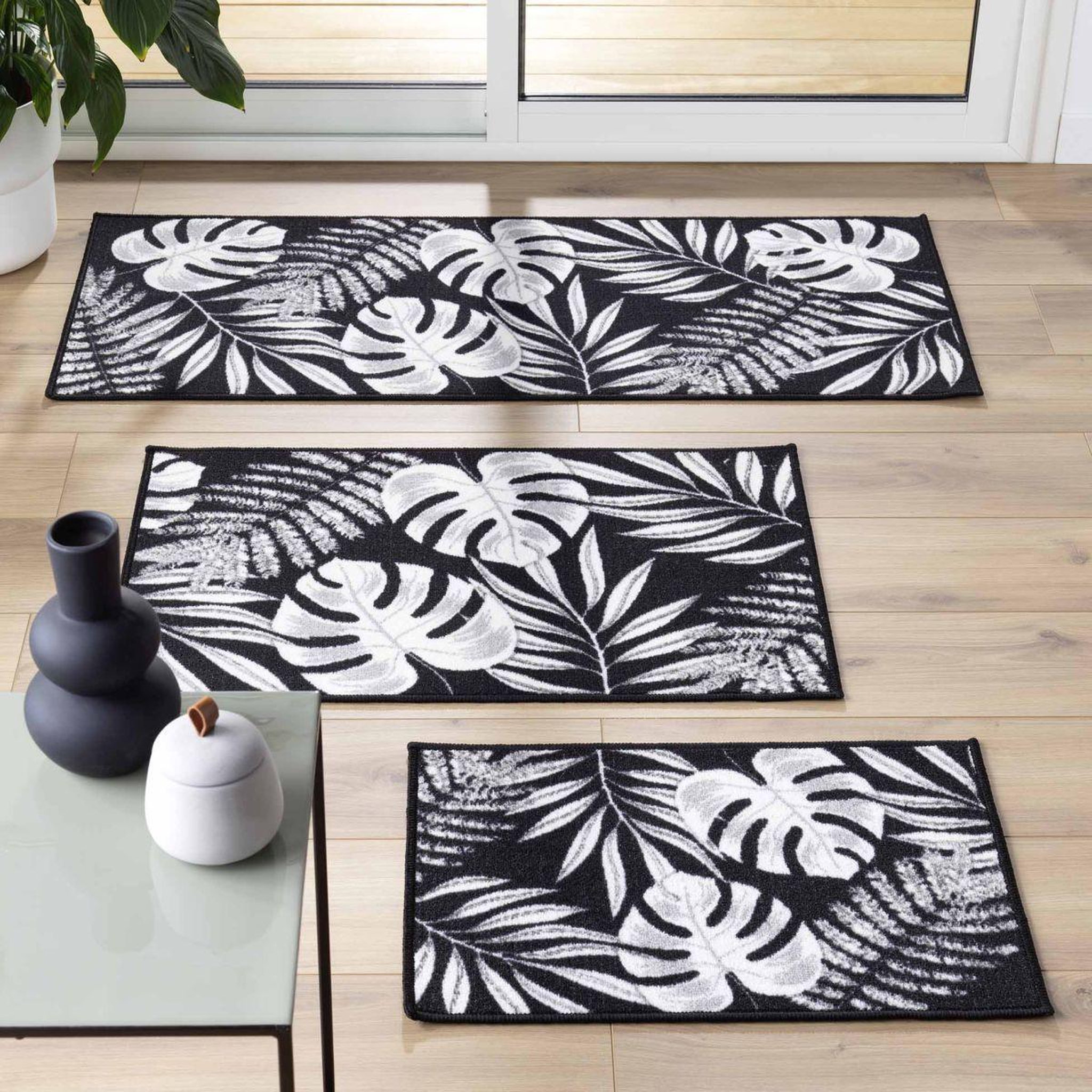 Voir la diapositive 4 : Douceur d'Intérieur Tapis imprimé  amber  50x80cm noir
